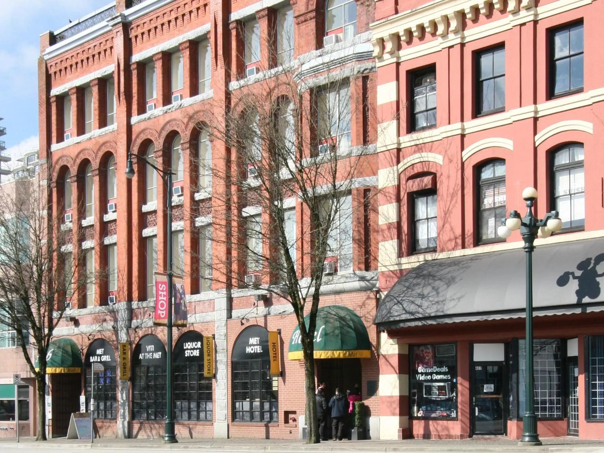 Property building in The Met Hotel