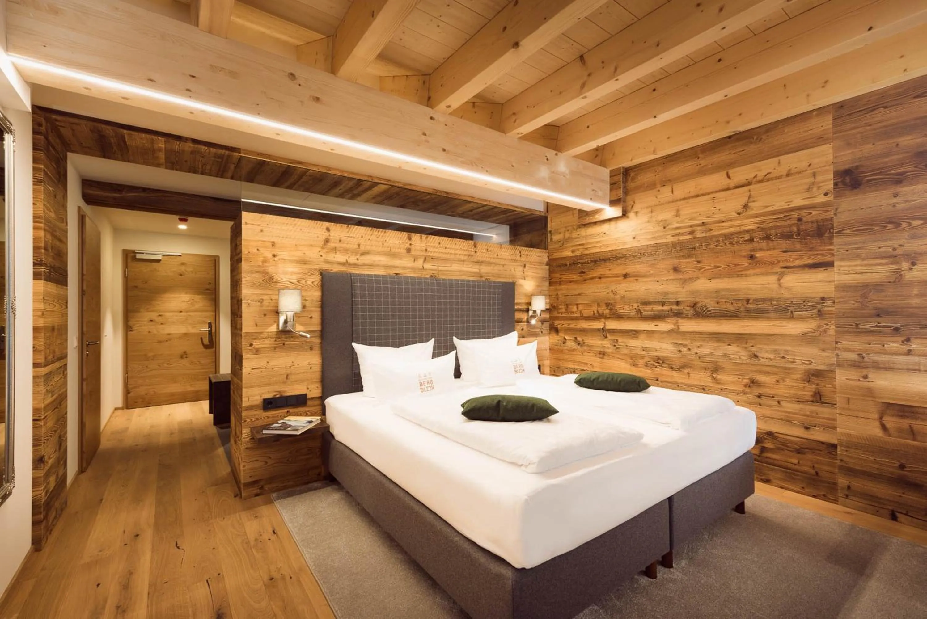 Bed in Torghele's Wald & Fluh