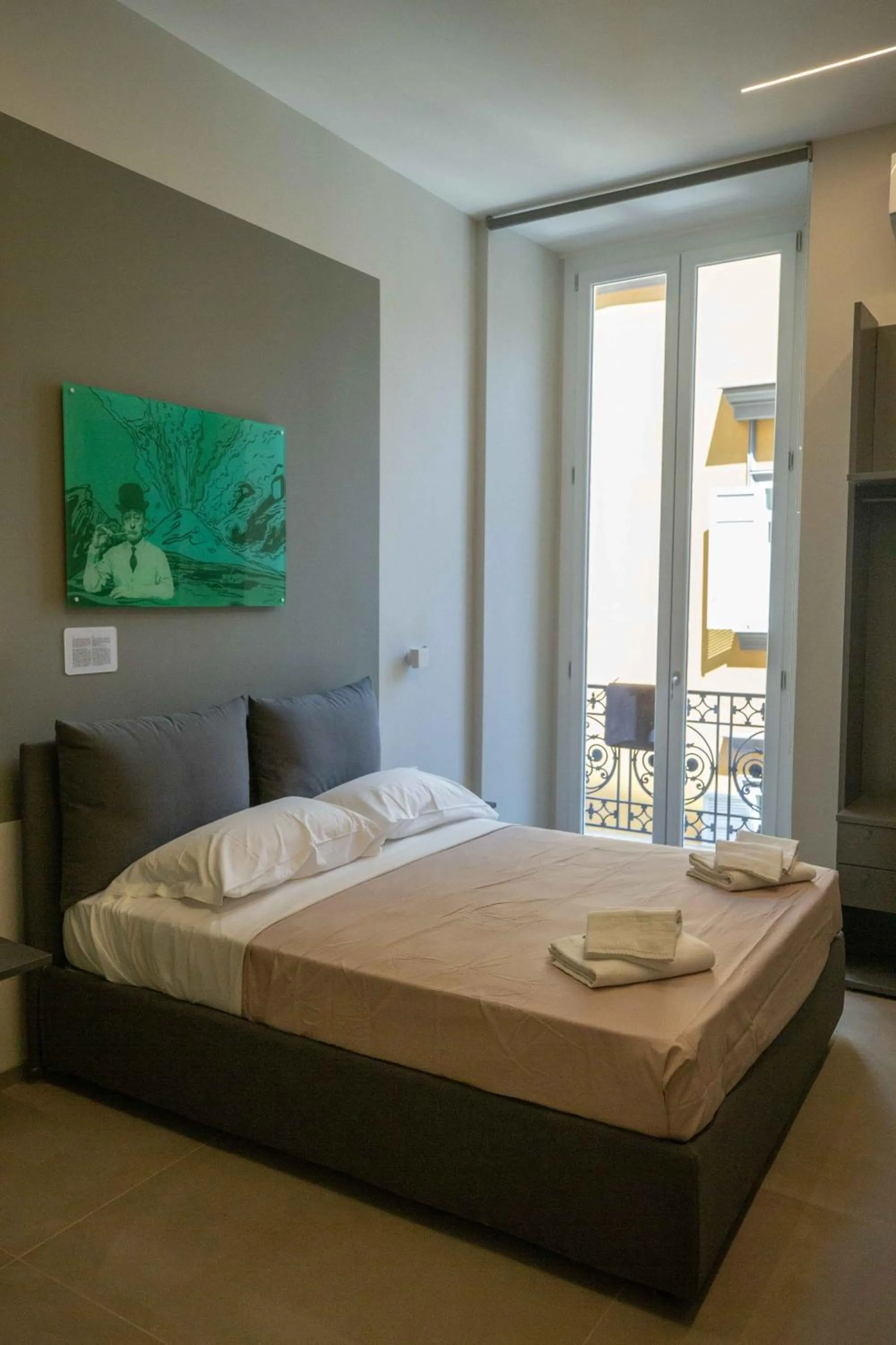 Bed in Napoli è....... By Dimorra