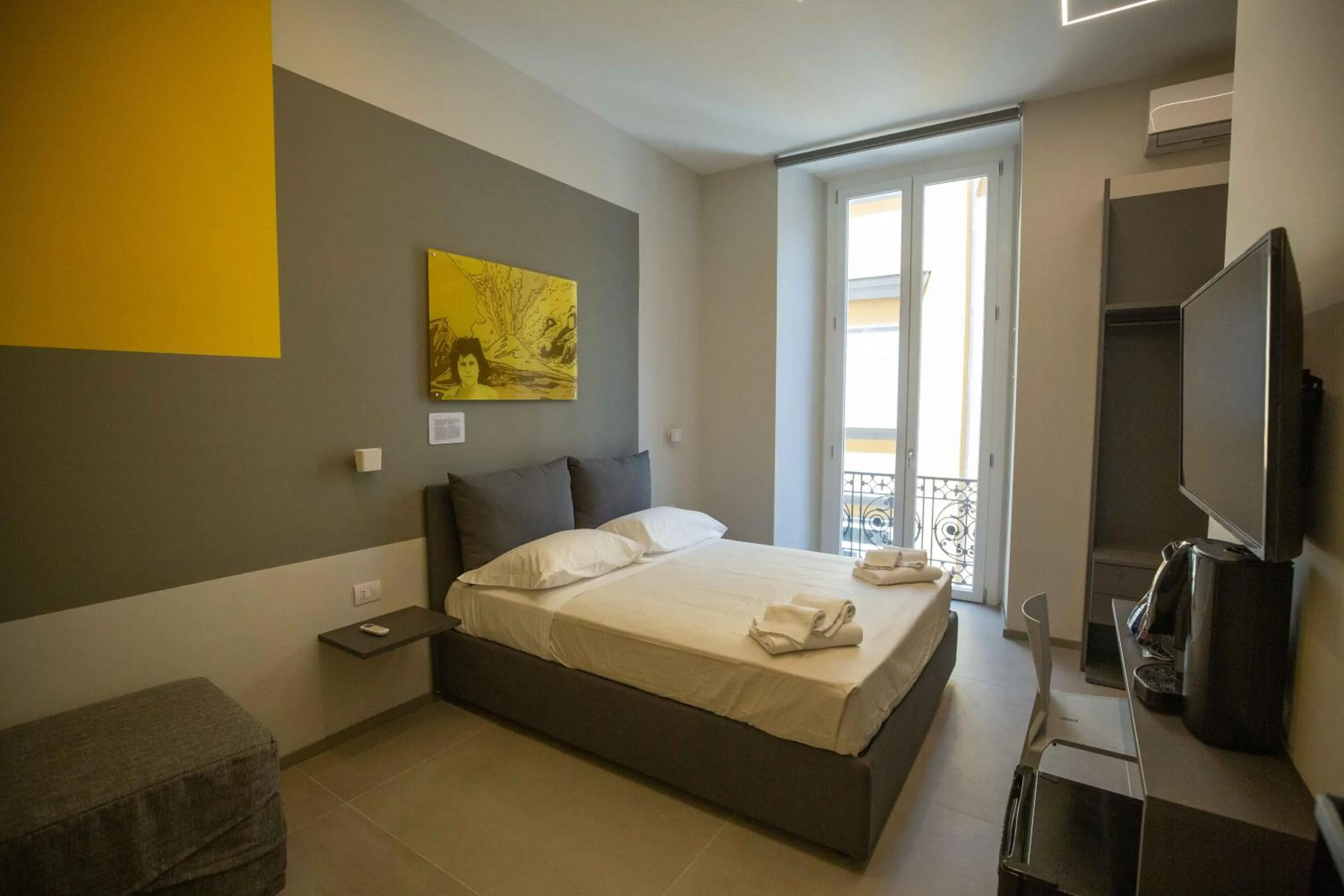 Bed in Napoli è....... By Dimorra