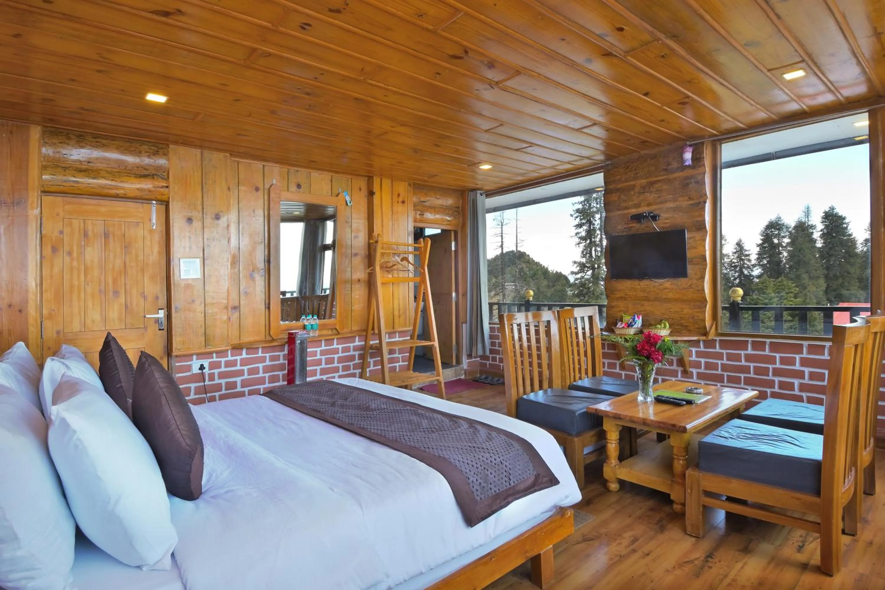 Bedroom, Bed in LA Riqueza Kanatal - Mountain View Rooms - Best Location - Amazing Food - Close to Jungle Safari & Adventure Activities