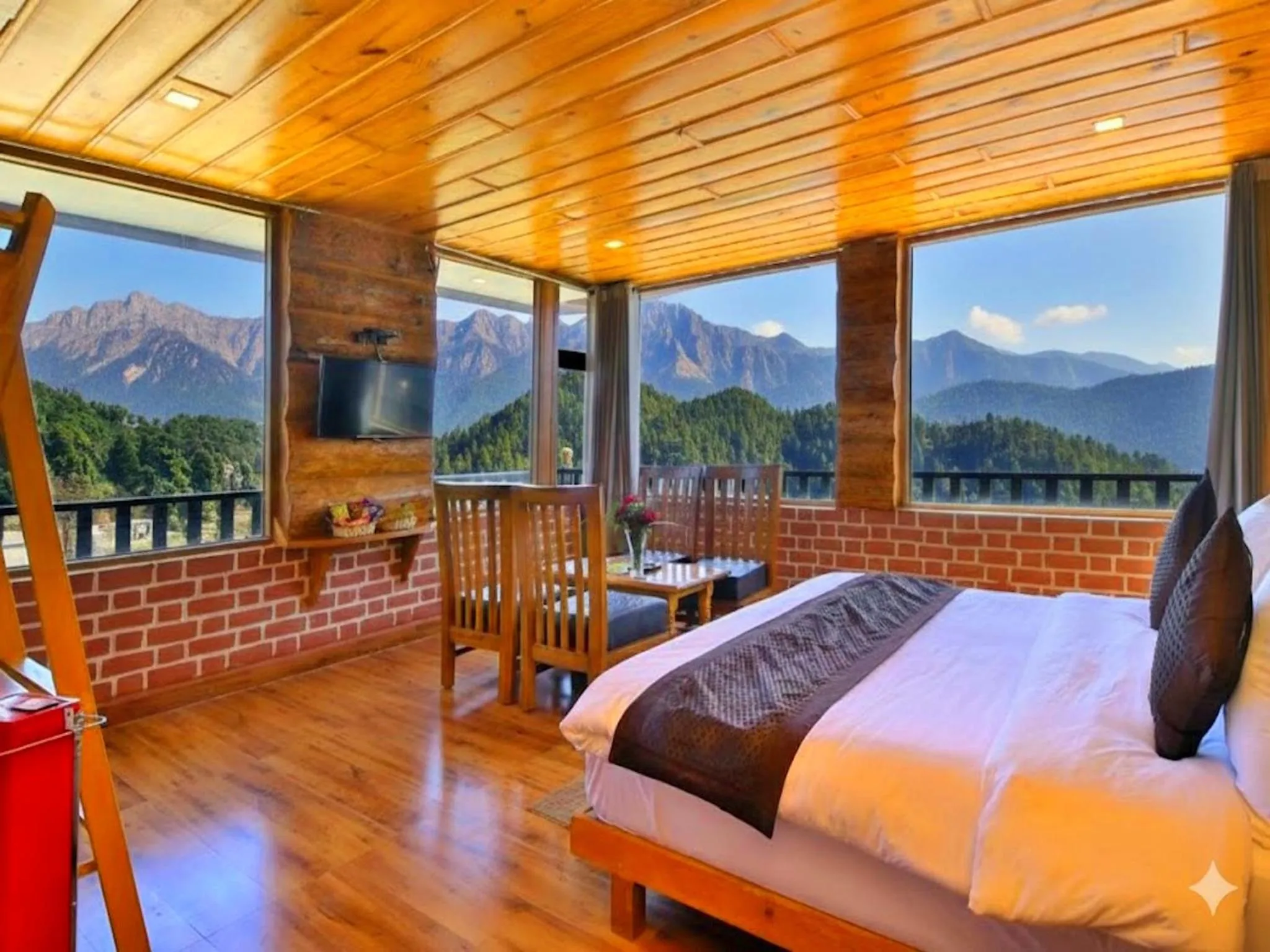 Guests, Bed in LA Riqueza Kanatal - Mountain View Rooms - Best Location - Amazing Food - Close to Jungle Safari & Adventure Activities