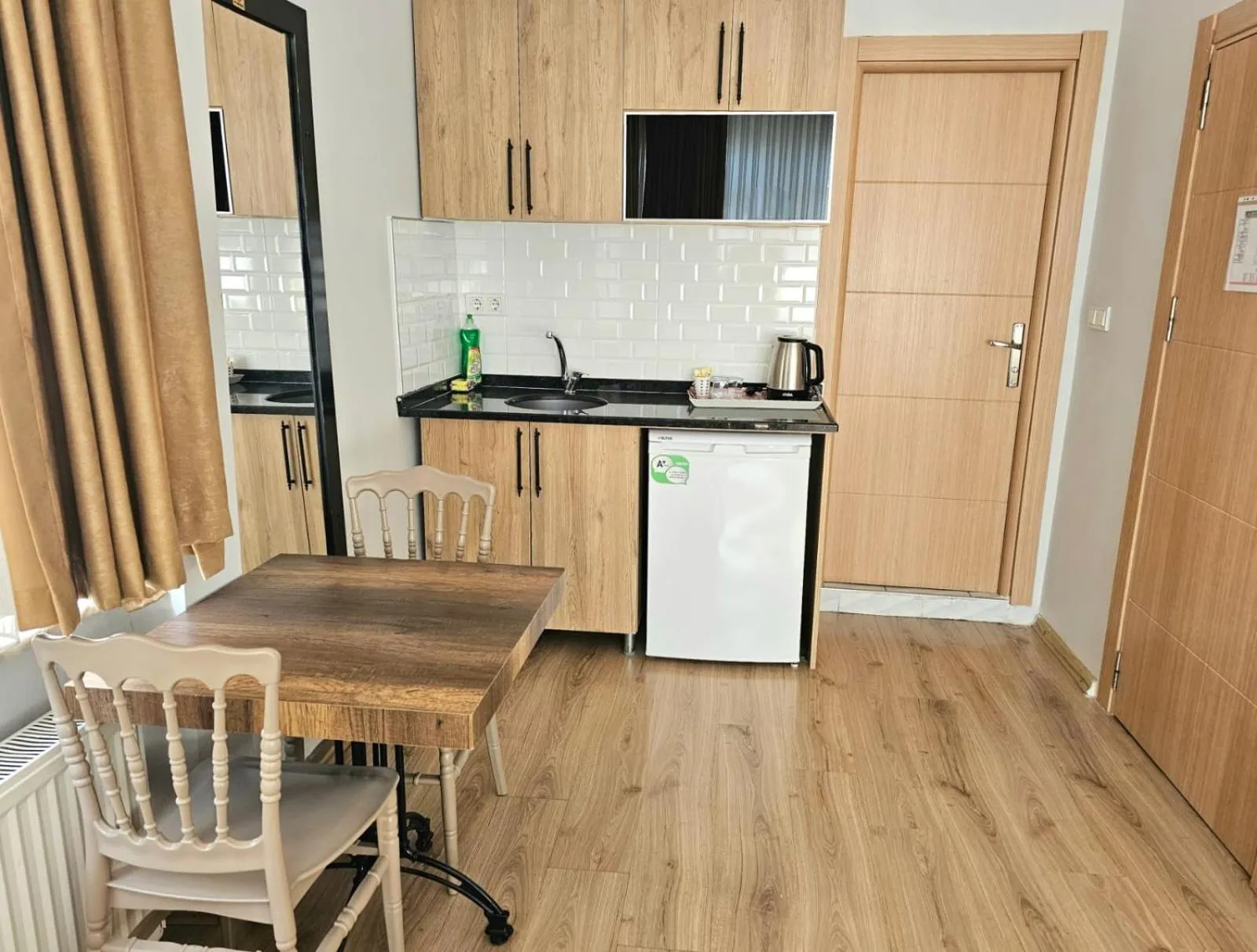 Kitchen or kitchenette in Grey House Apartments & Suites Istanbul