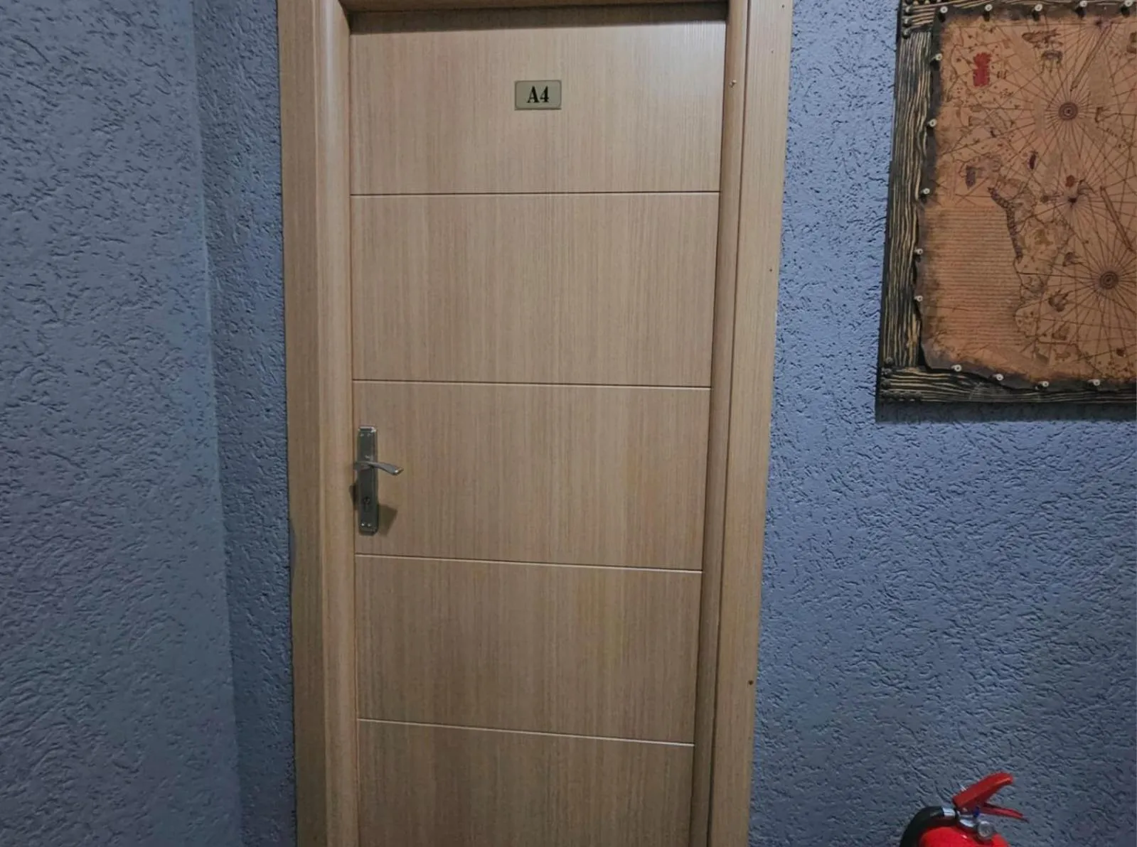 wardrobe in Grey House Apartments & Suites Istanbul