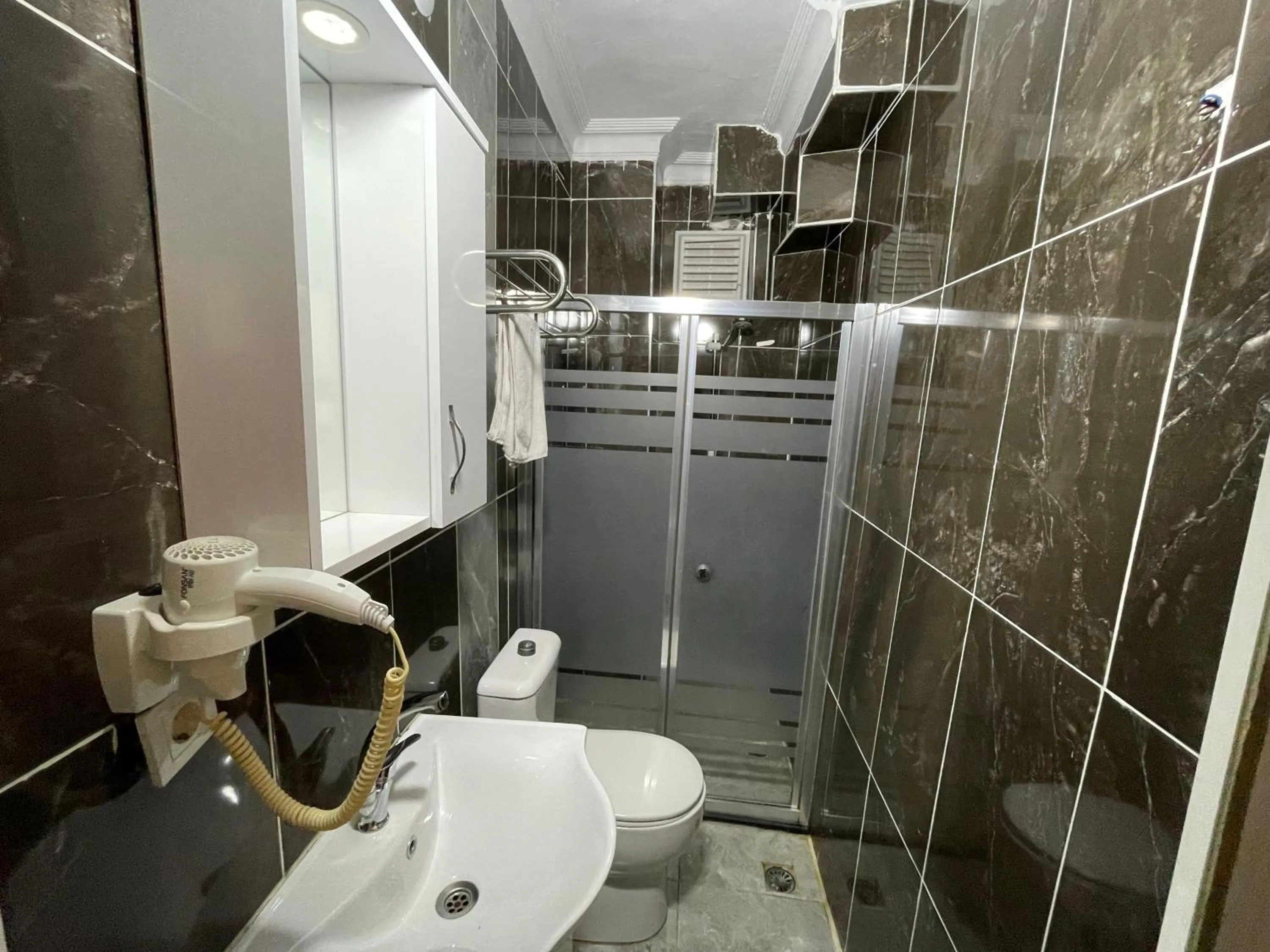 Shower in Grey House Apartments & Suites Istanbul