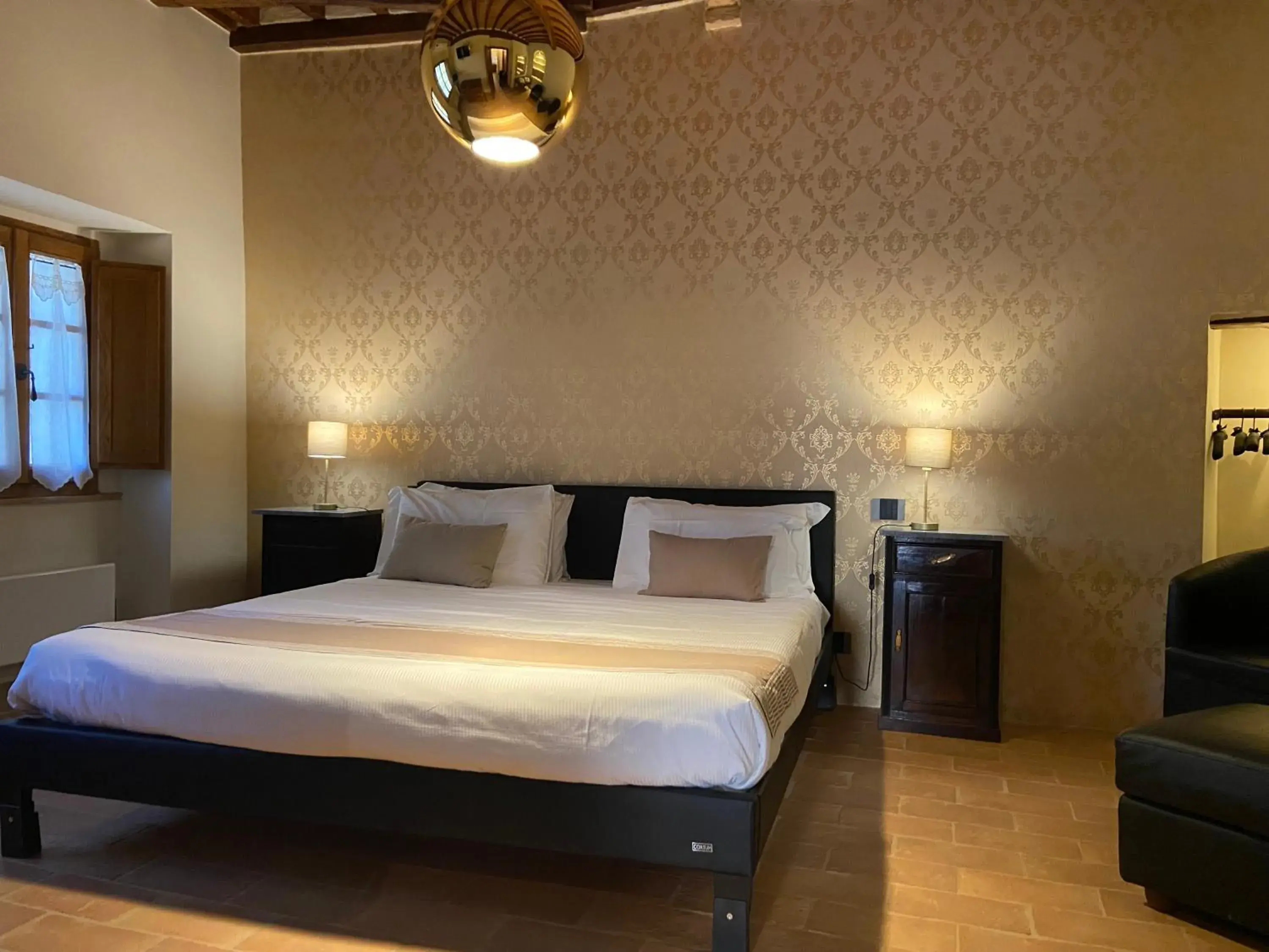 Quadruple Suite in b&b BORGO CAPITANO COLLECTION Albergo diffuso - Centro Storico Quadruple Suite in b&b BORGO CAPITANO COLLECTION Albergo diffuso - Centro Storico