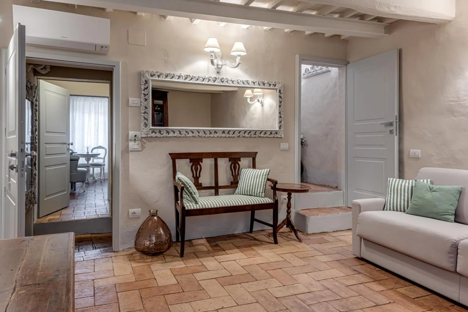 Living room in b&b BORGO CAPITANO COLLECTION Albergo diffuso - Centro Storico