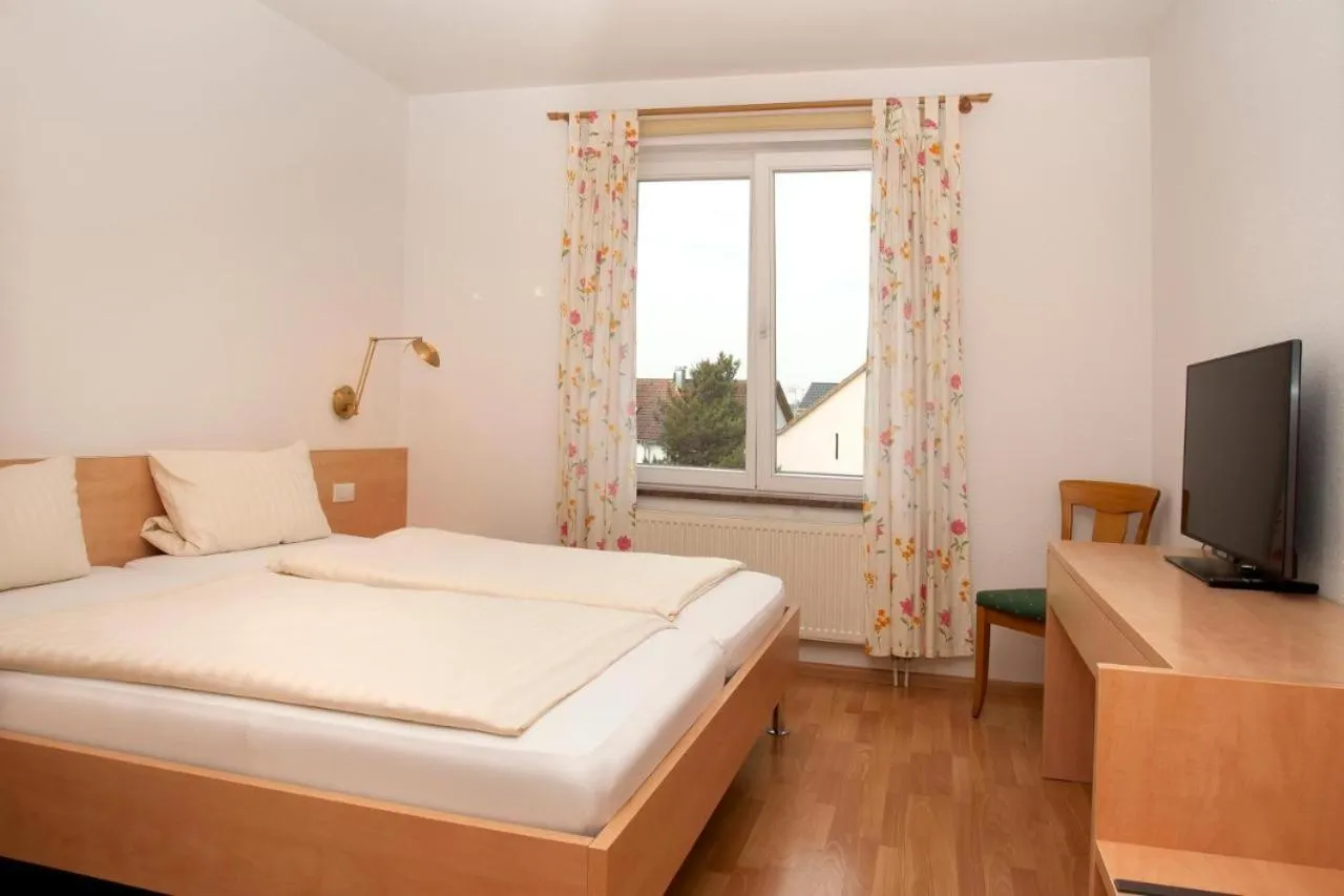 TV and multimedia in Hotel Villa Martino - zum Hirsch