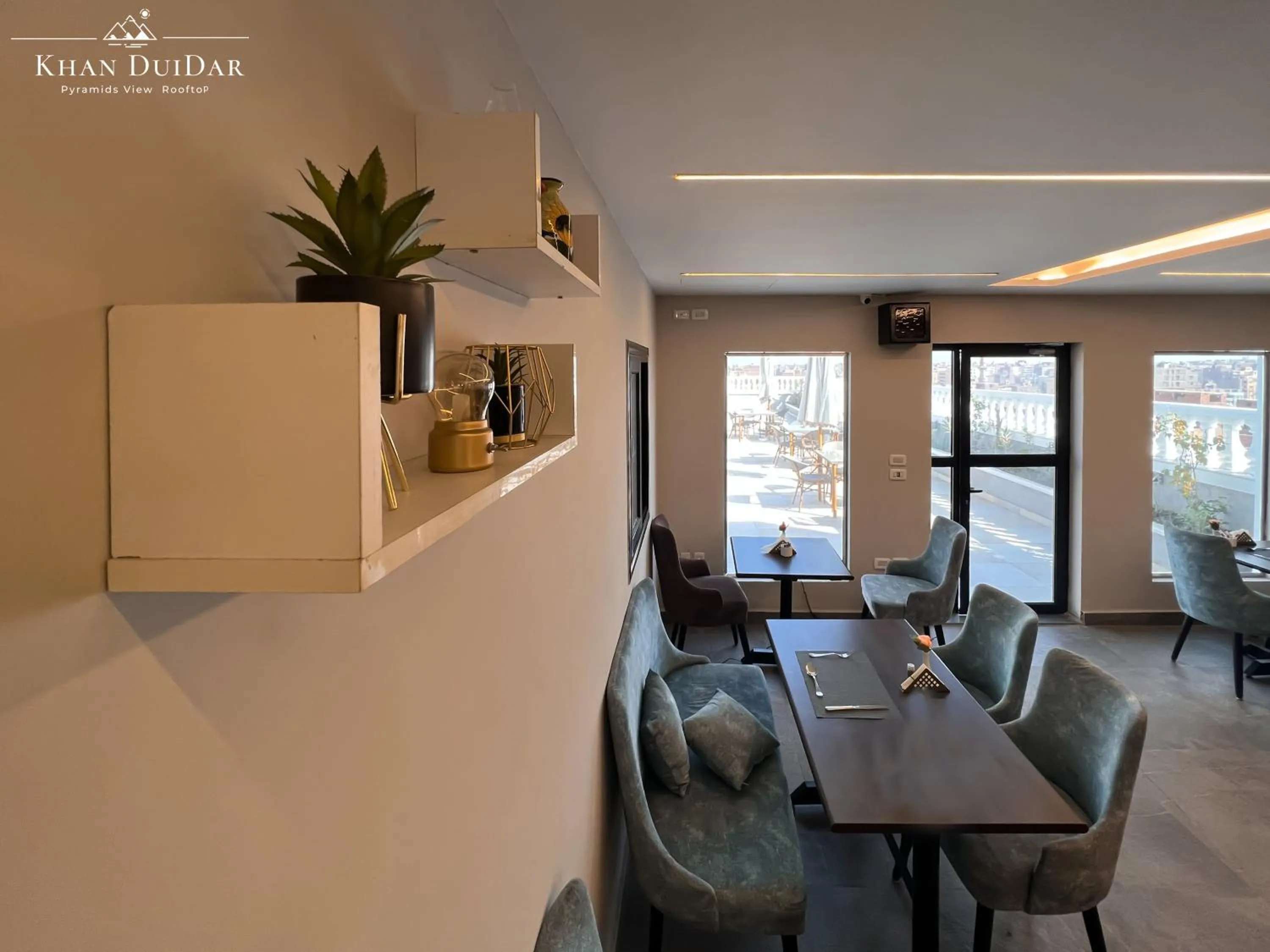 Restaurant/places to eat in Khan Duidar Inn - Pyramids View Rooftop