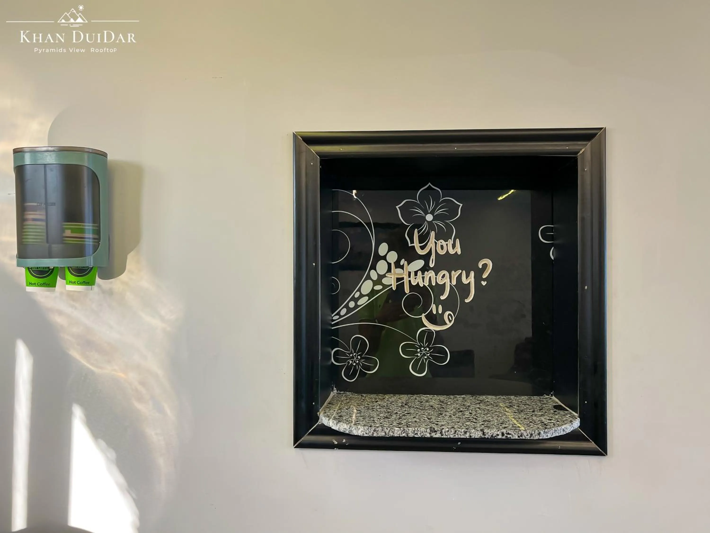 Restaurant/places to eat in Khan Duidar Inn - Pyramids View Rooftop