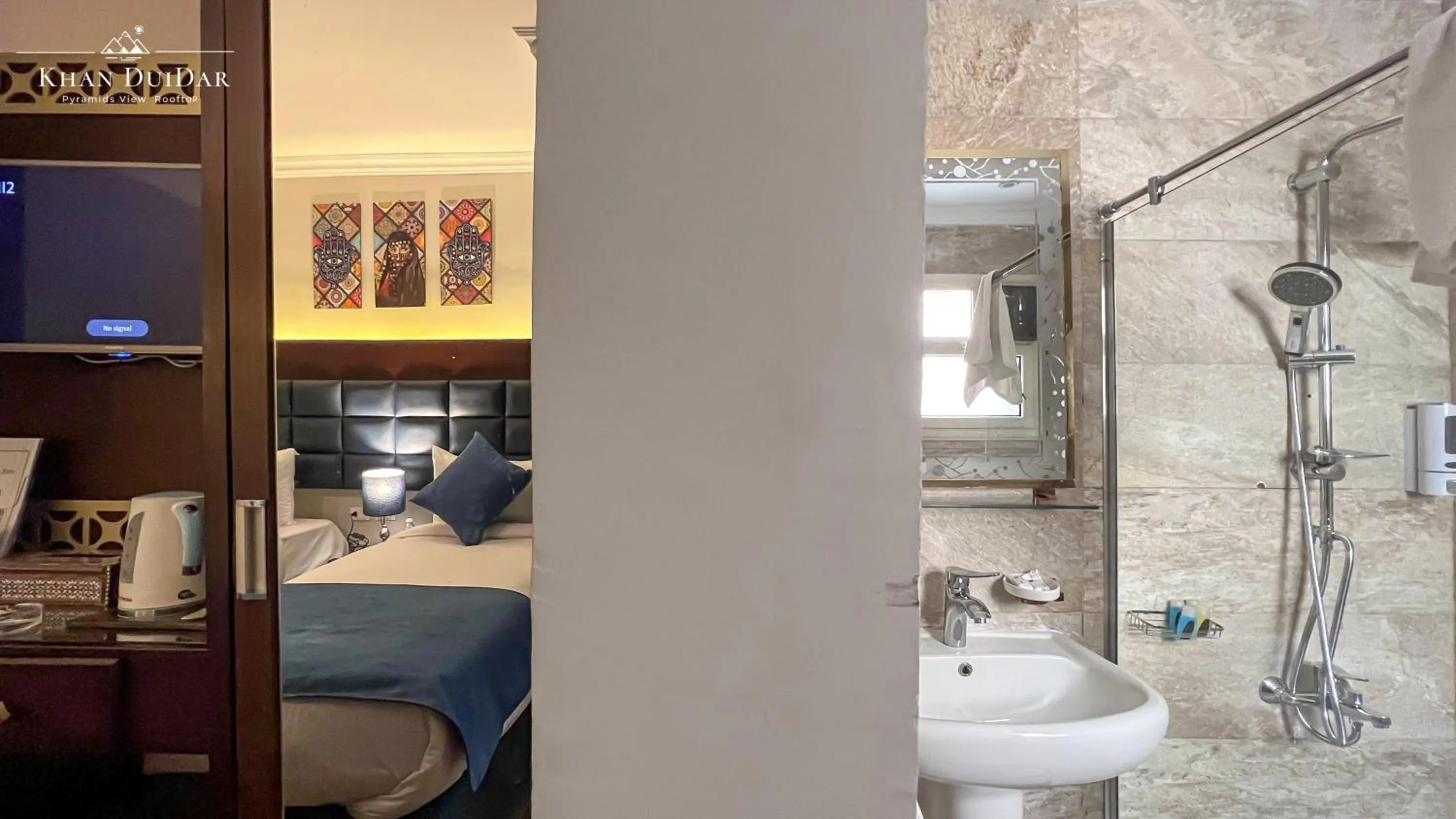 Shower in Khan Duidar Inn - Pyramids View Rooftop