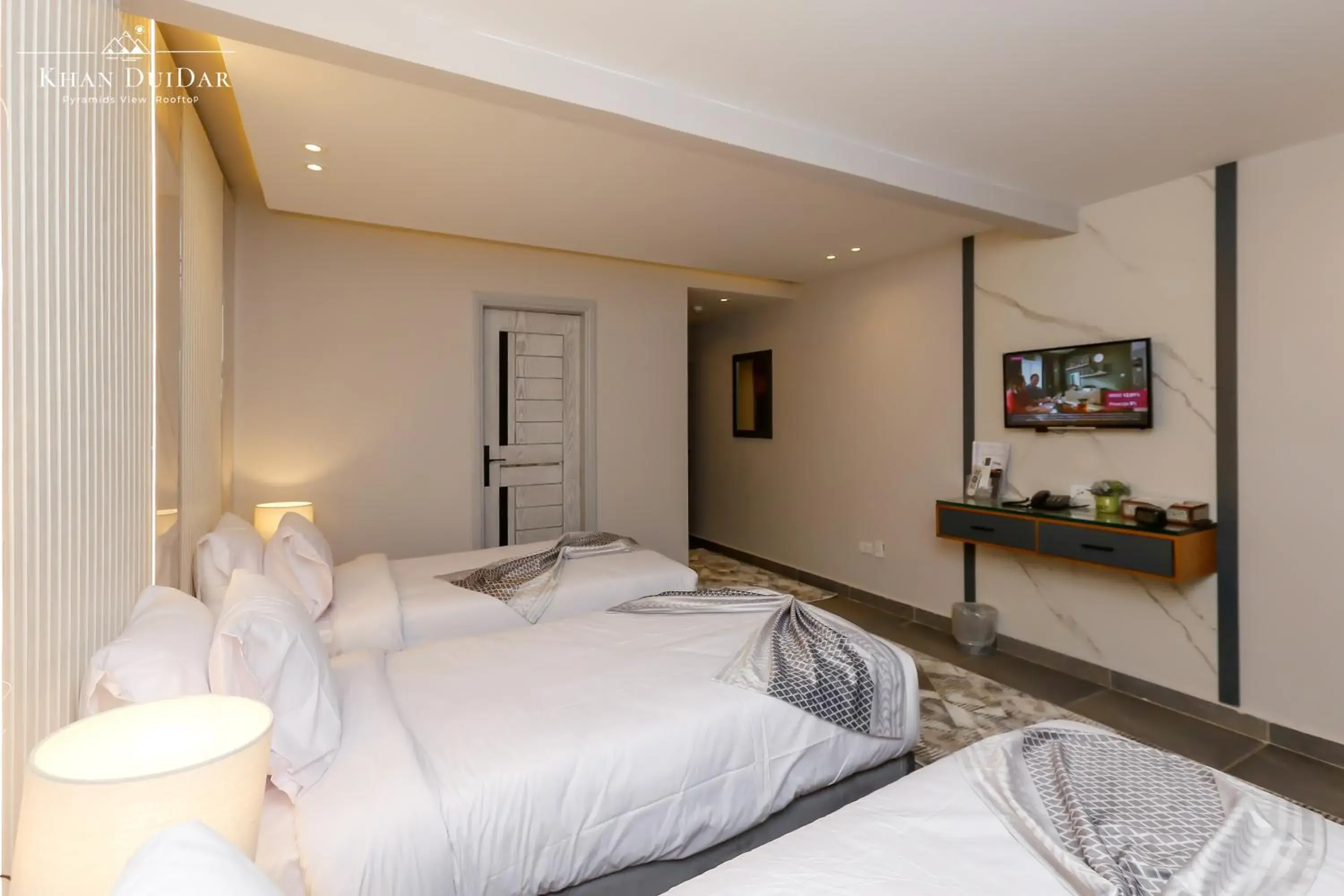 Superior Double/Triple Room - Pyramids View with Balcony in Khan Duidar Inn - Pyramids View Rooftop Superior Double/Triple Room - Pyramids View with Balcony in Khan Duidar Inn - Pyramids View Rooftop