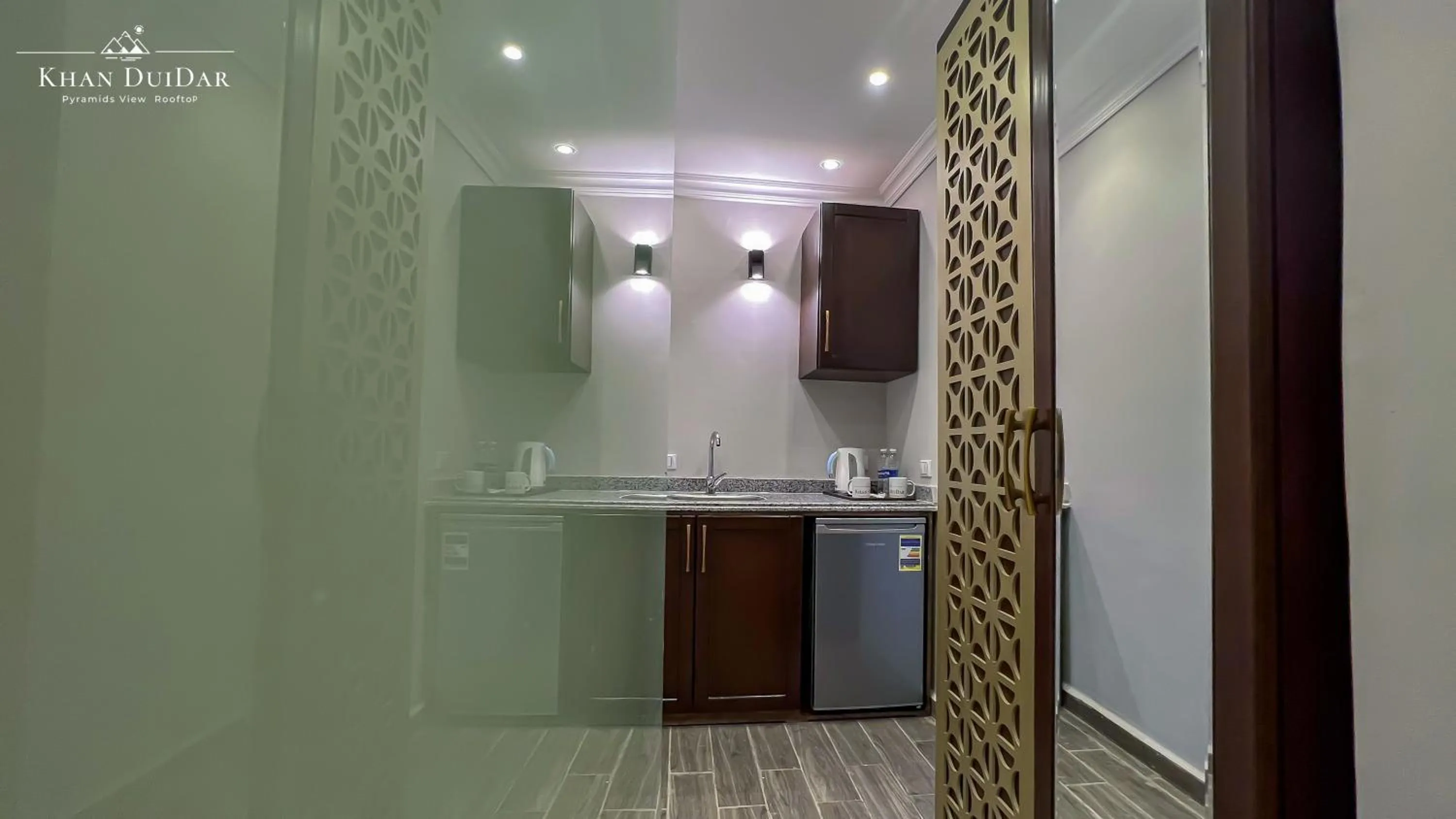 Kitchen or kitchenette in Khan Duidar Inn - Pyramids View Rooftop