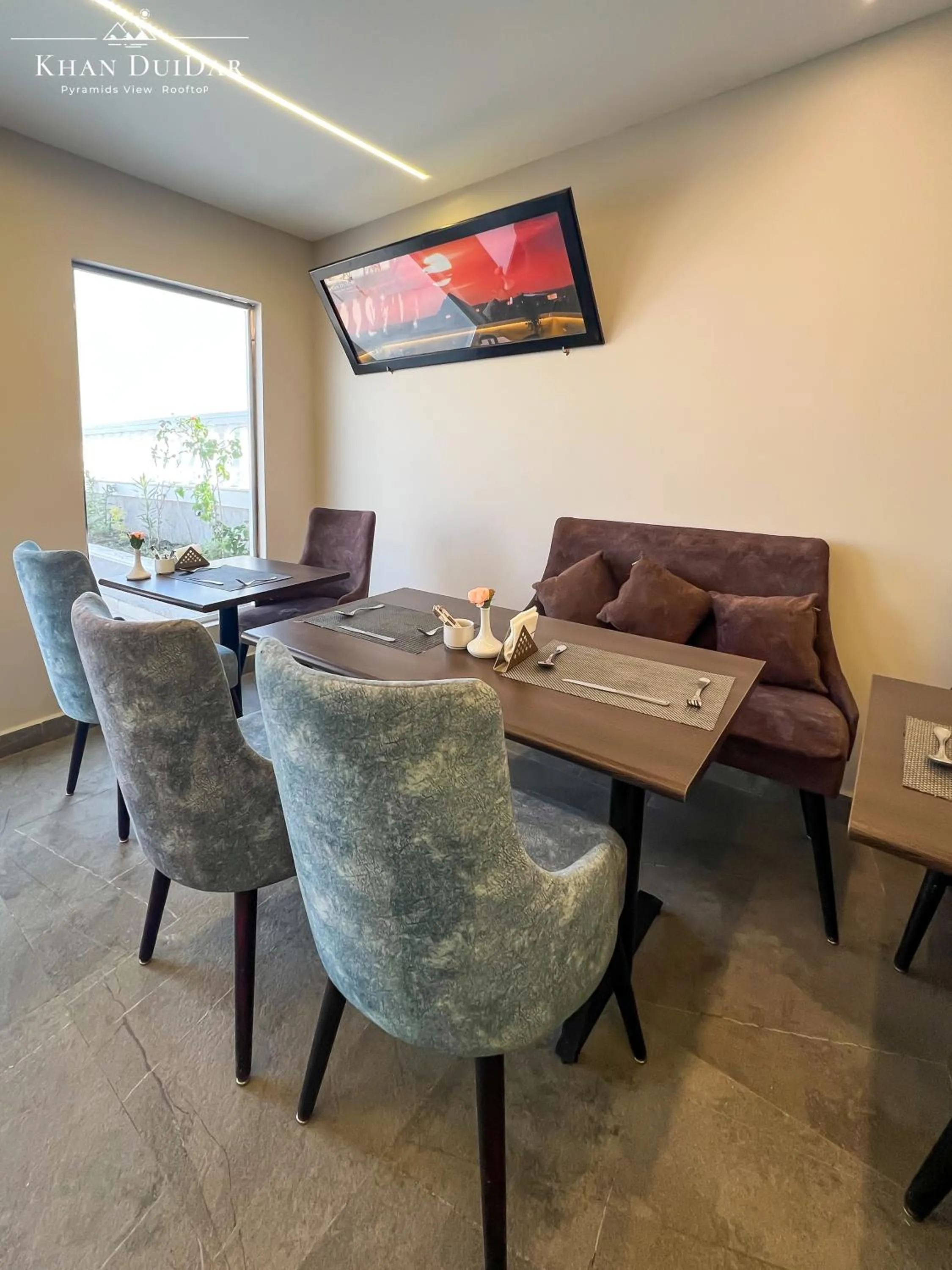 Restaurant/places to eat in Khan Duidar Inn - Pyramids View Rooftop