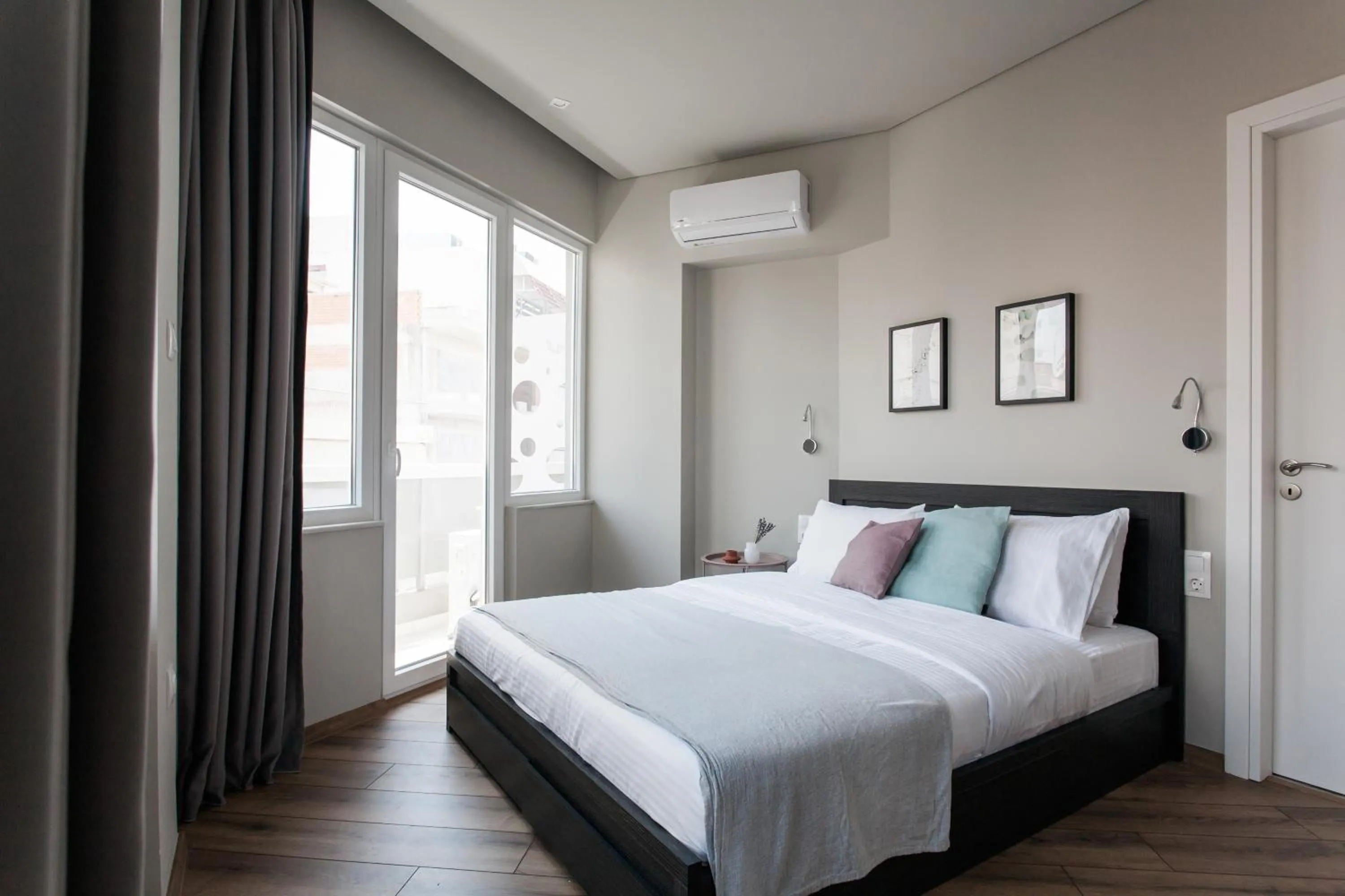 Bed in WYZ Athens Apartments by UPSTREET