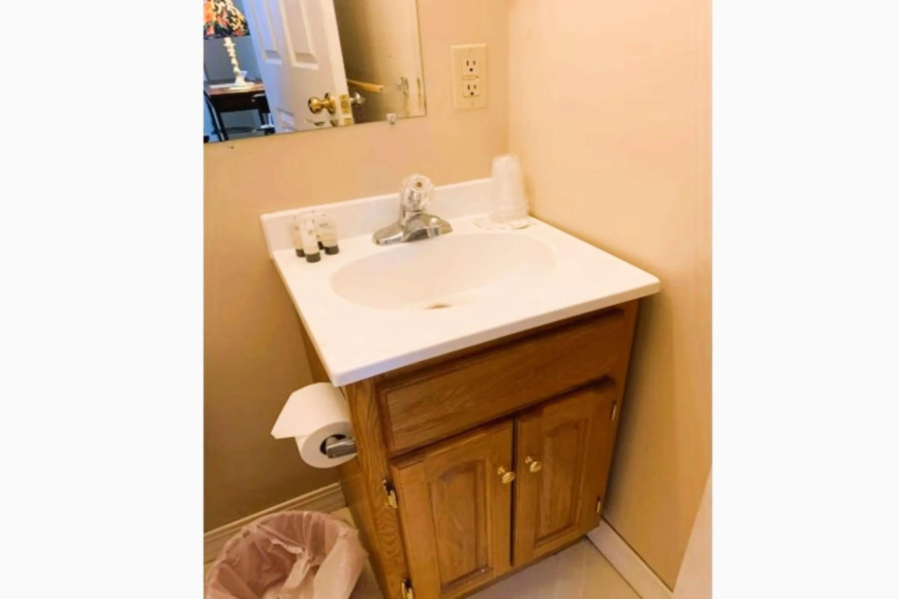 Bedroom in Love Hotels St John River by OYO at Fort Kent ME