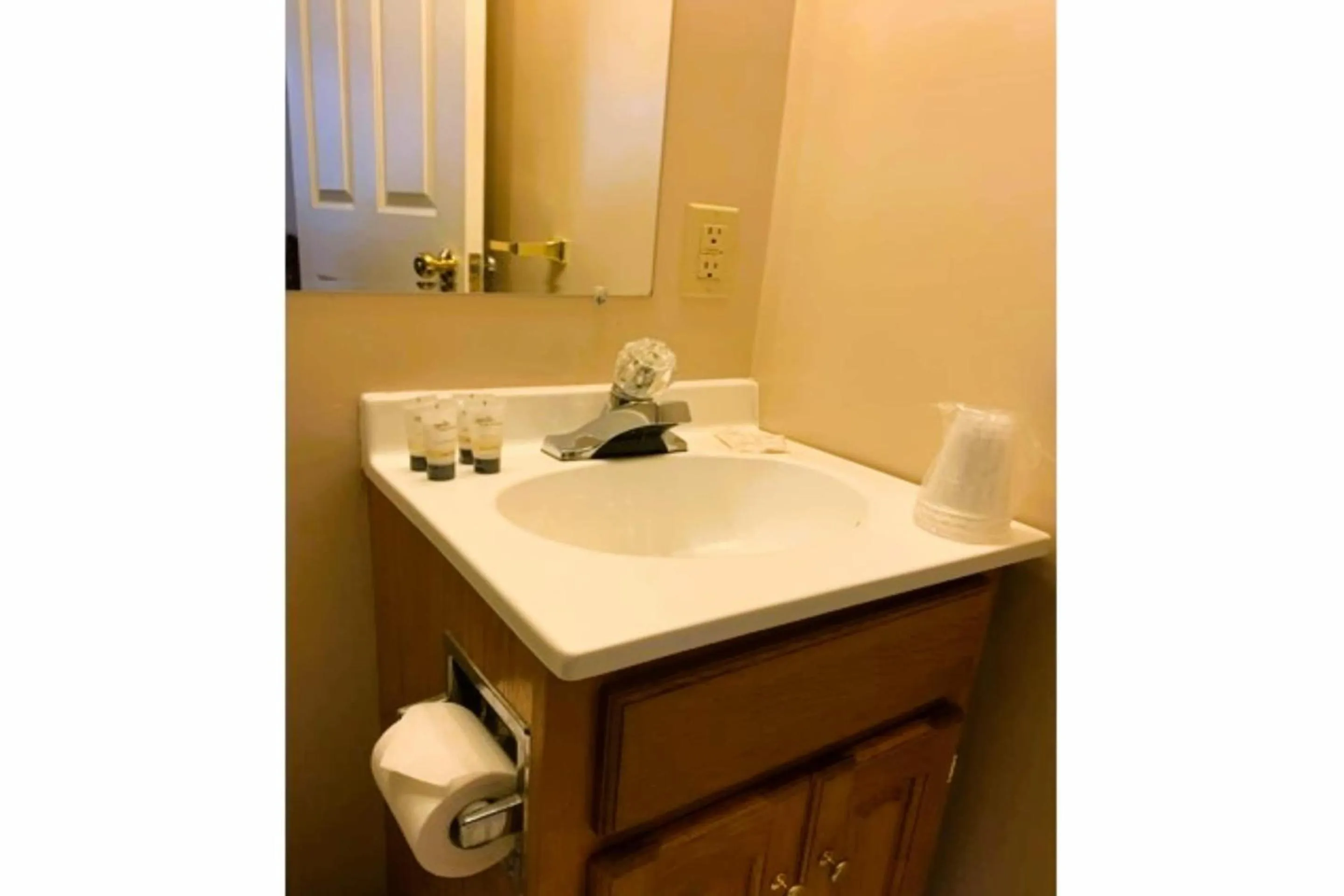 Bedroom in Love Hotels St John River by OYO at Fort Kent ME