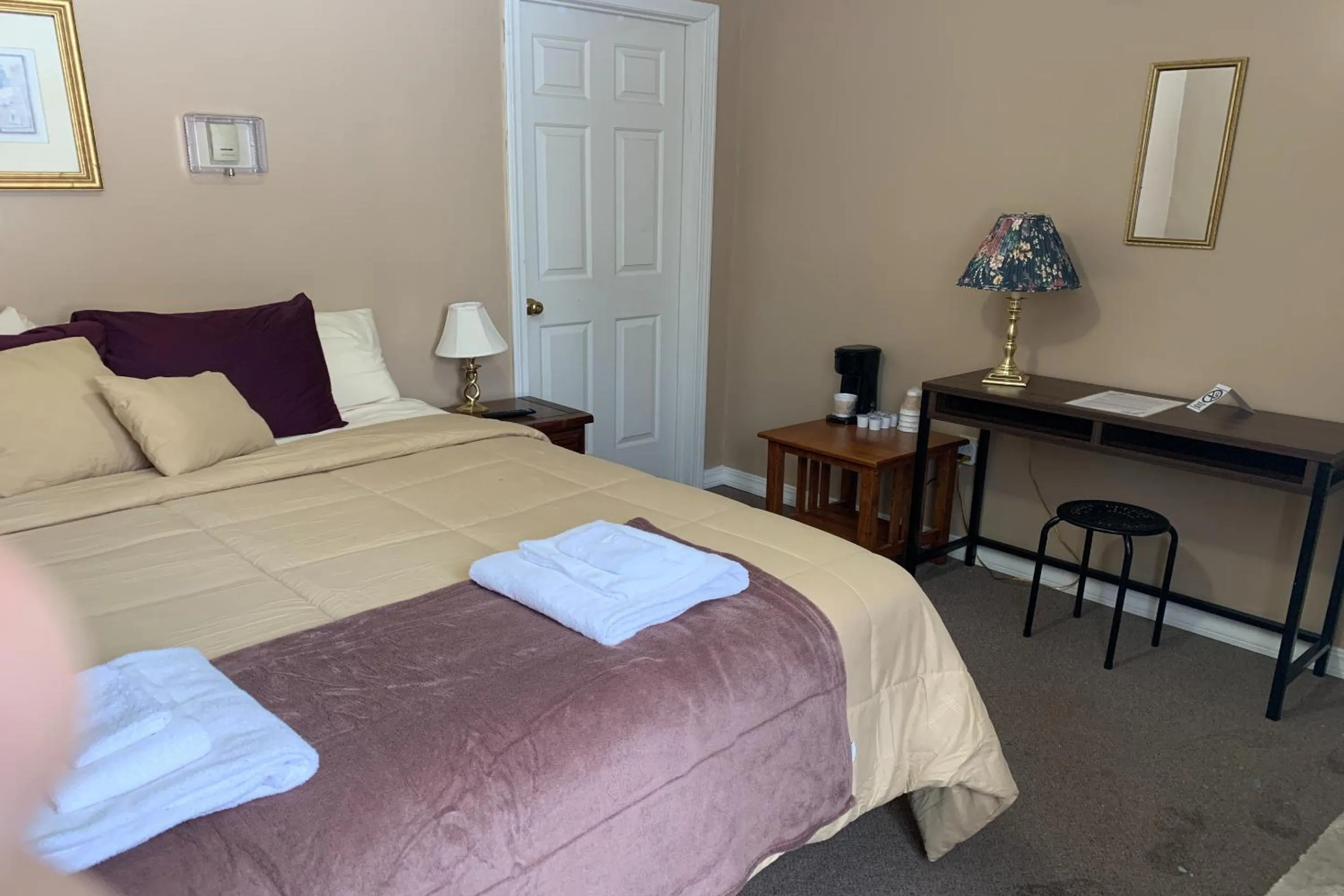 Bedroom, Bed in Love Hotels St John River by OYO at Fort Kent ME