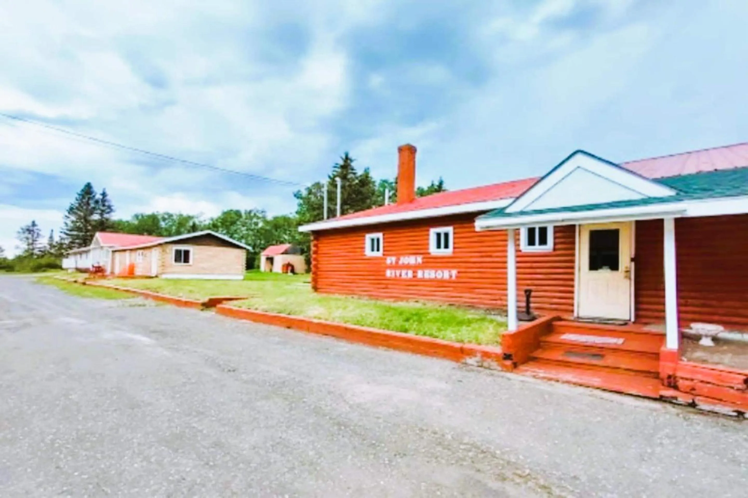 Facade/entrance in Love Hotels St John River by OYO at Fort Kent ME