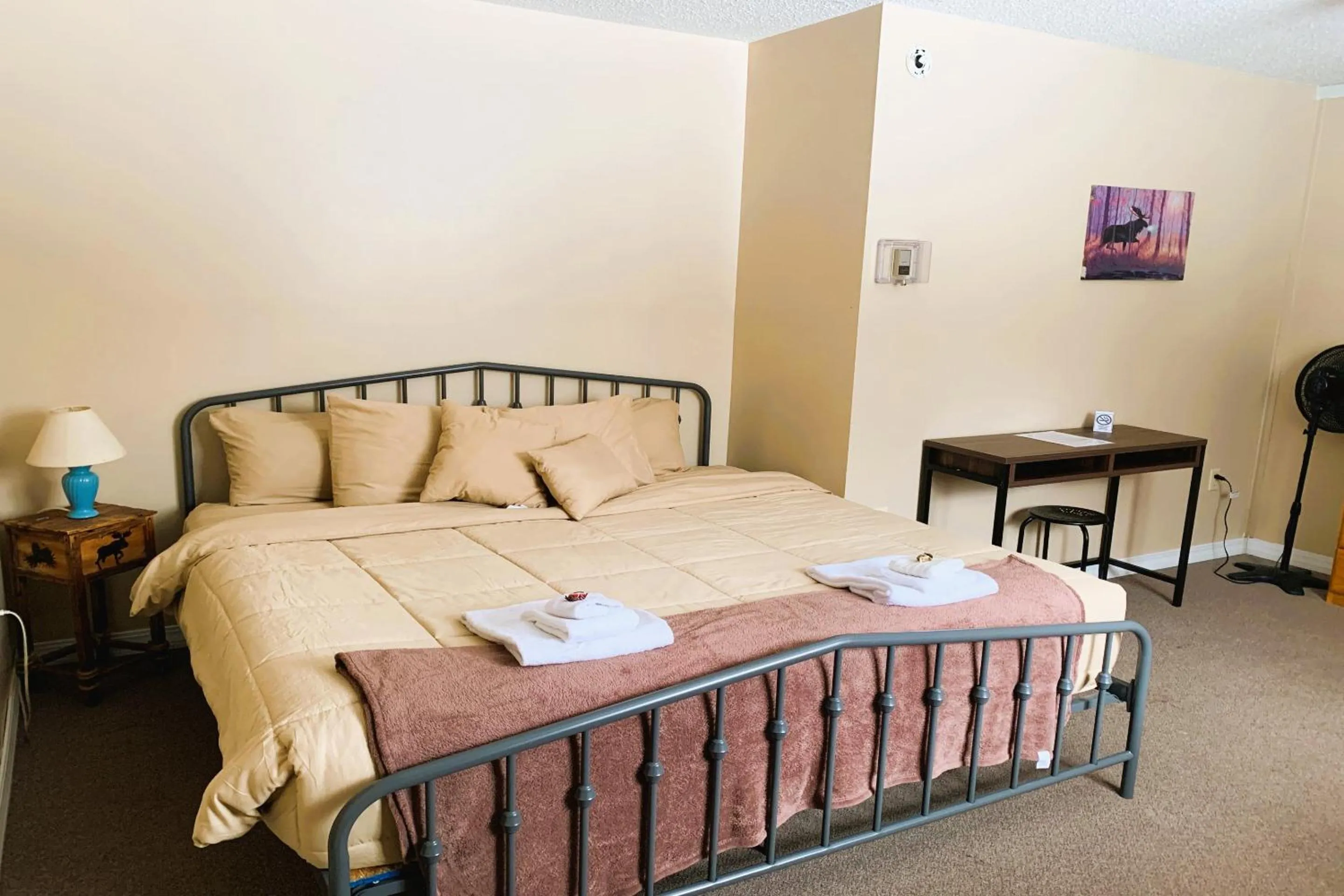 Bedroom, Bed in Love Hotels St John River by OYO at Fort Kent ME