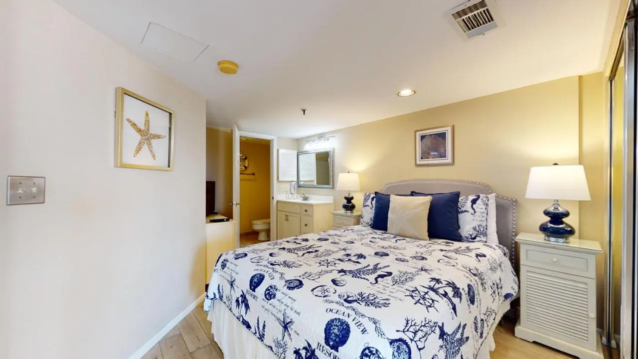 Bed in 1202 Villamare