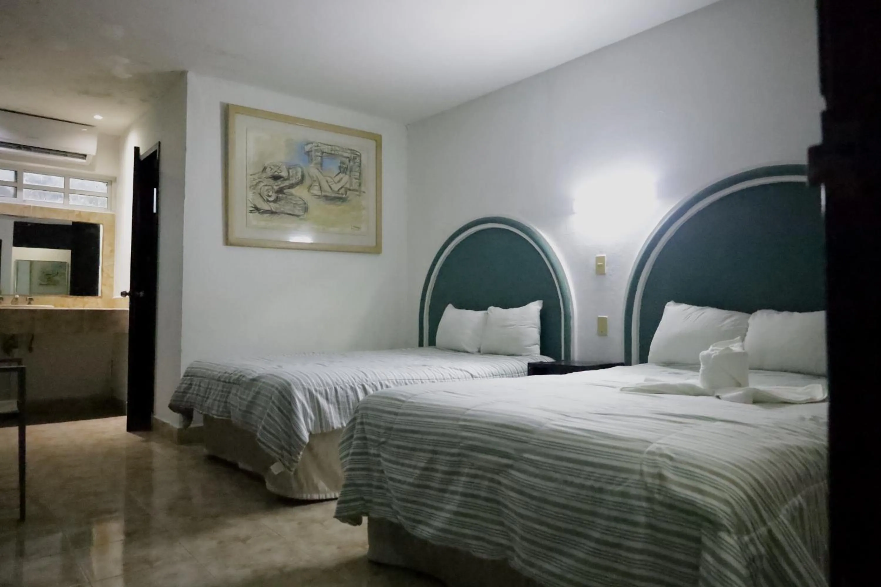 Bed in HC International by R&T