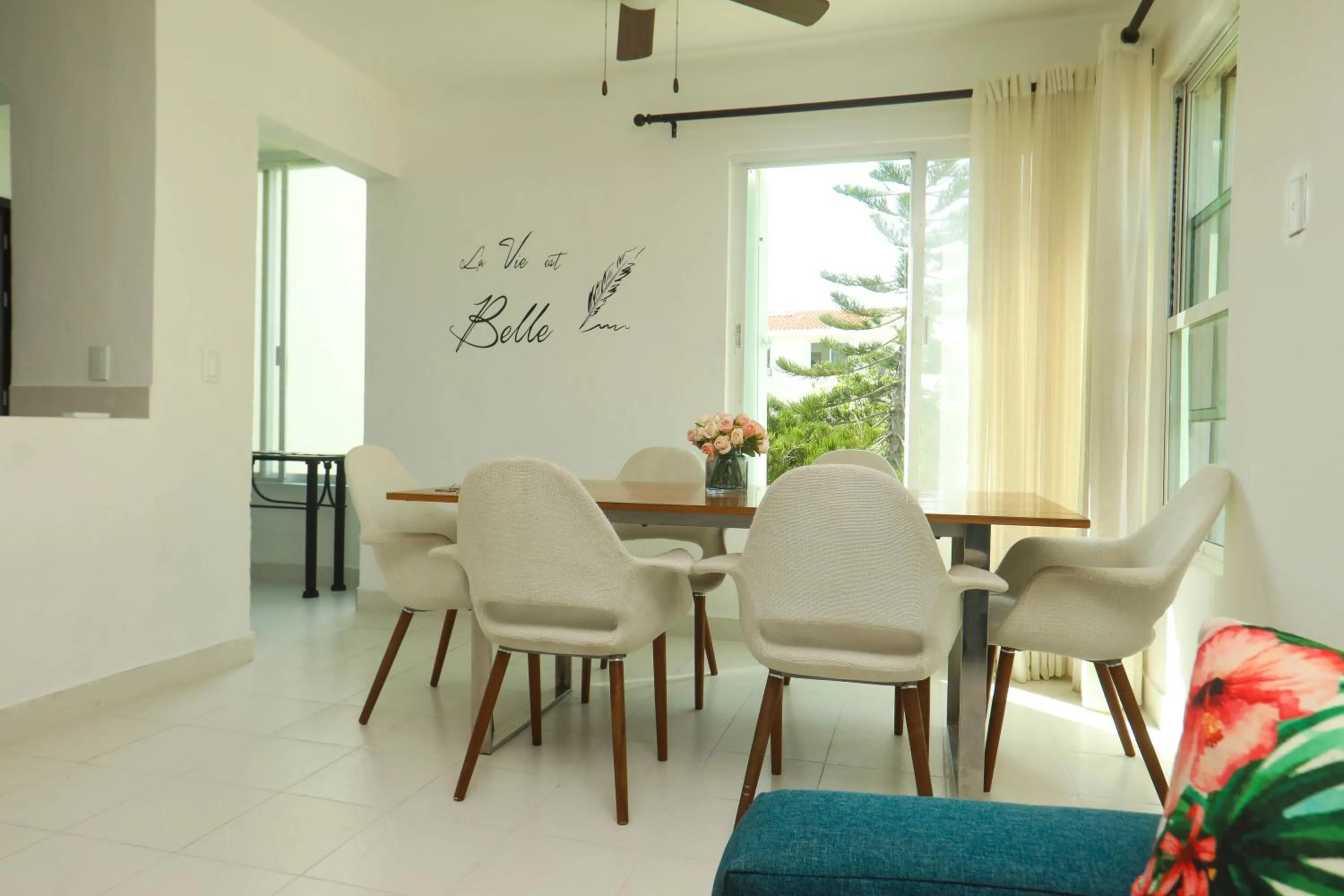 Depa de 3 habs, 3 baños y piscina (Zona Hotelera)