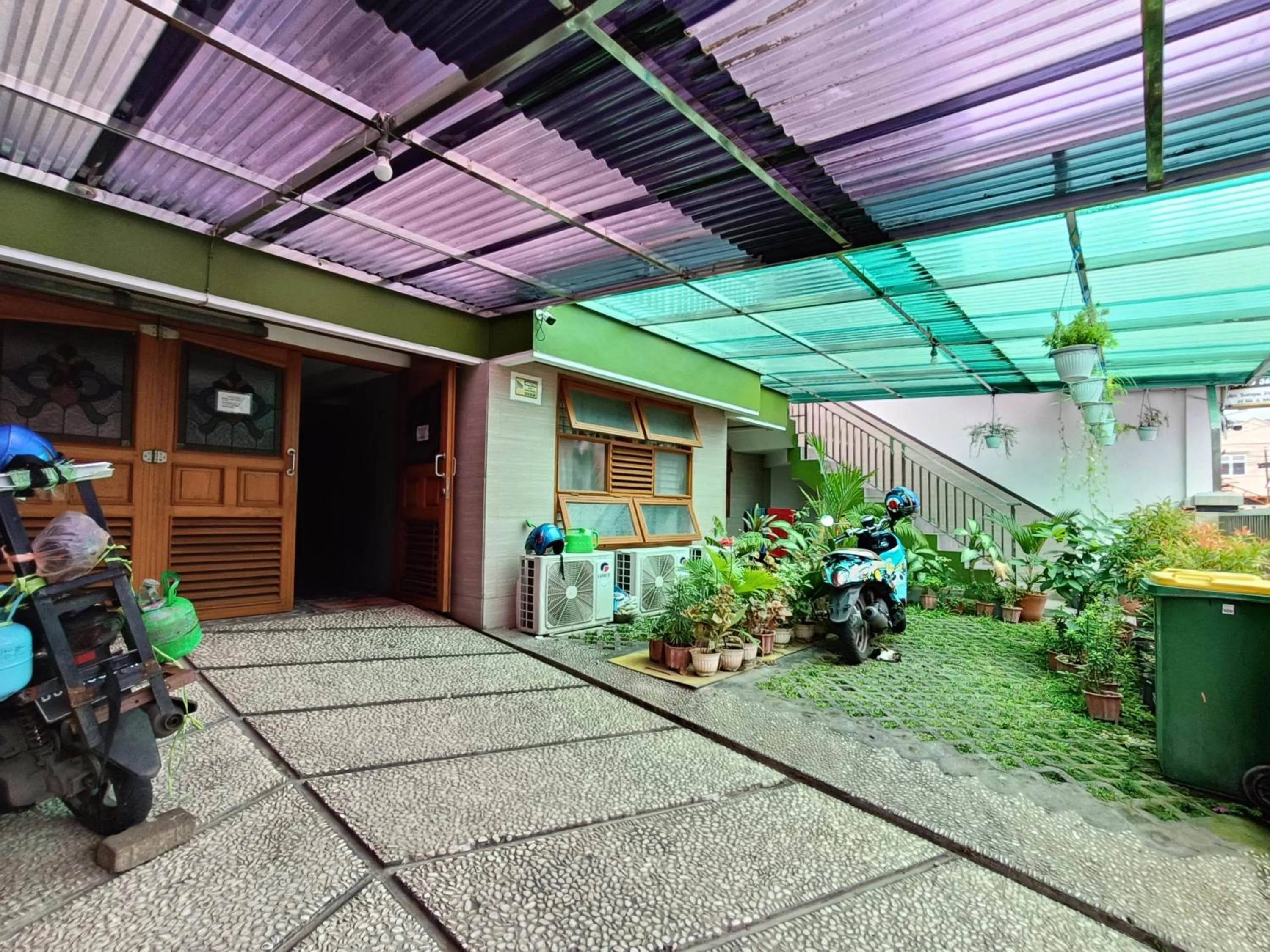 Balqies Homestay Syariah Makassar Mitra RedDoorz