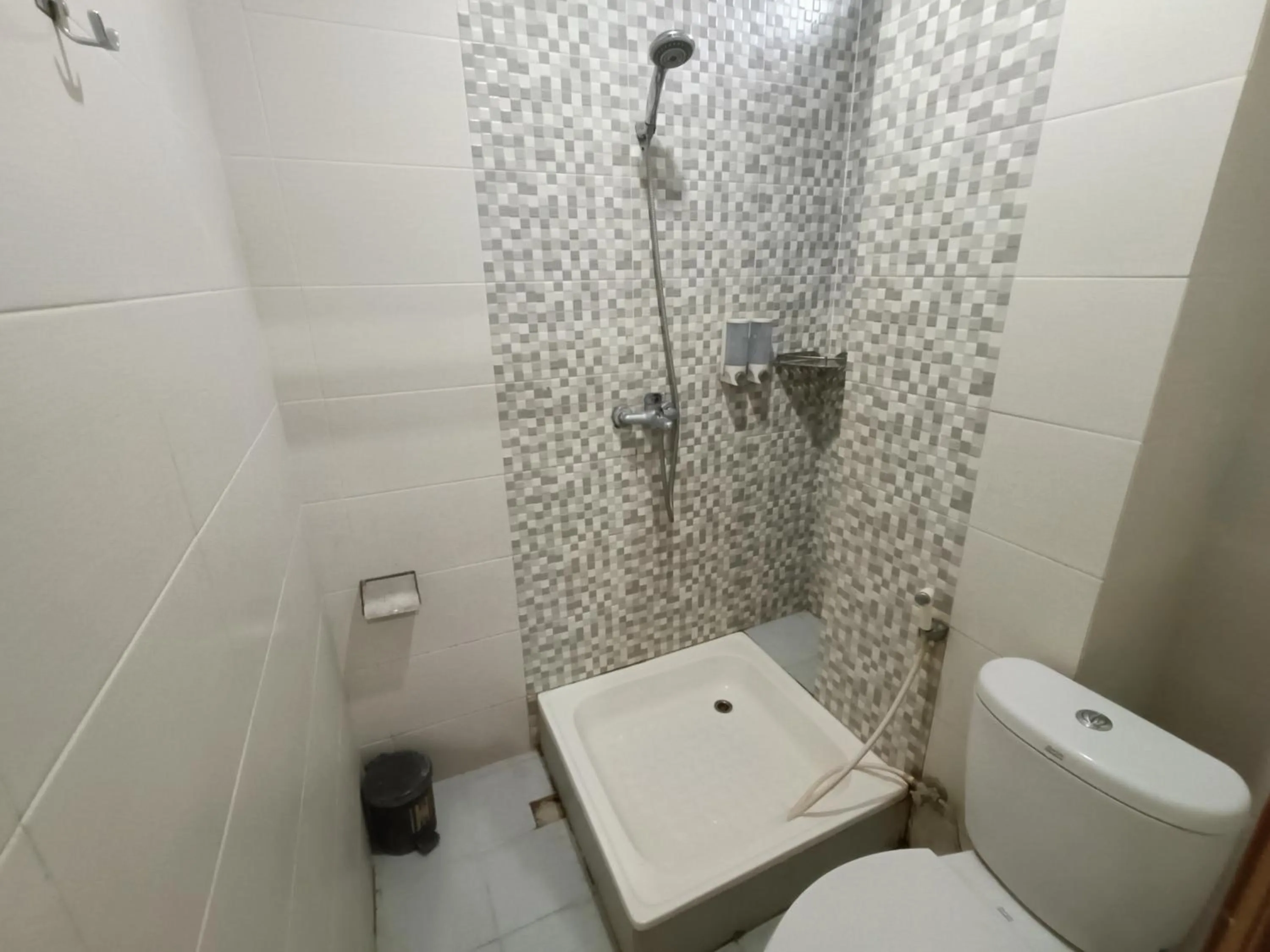 Balqies Homestay Syariah Makassar Mitra RedDoorz