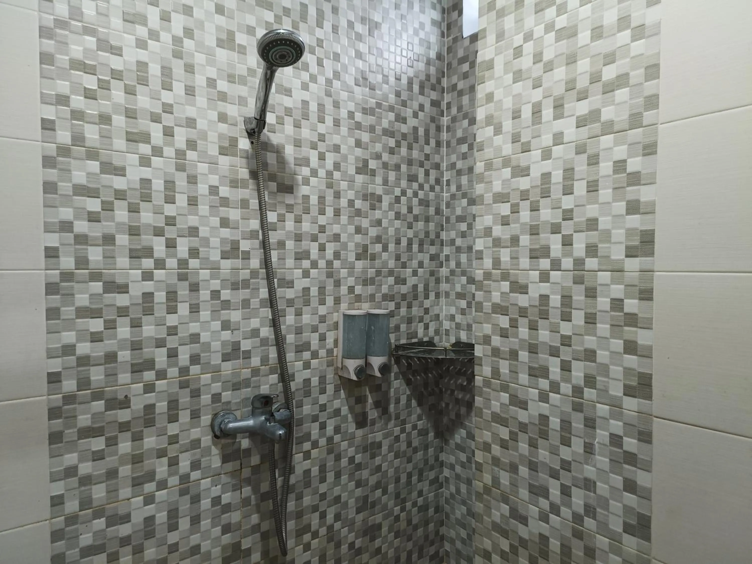 Balqies Homestay Syariah Makassar Mitra RedDoorz