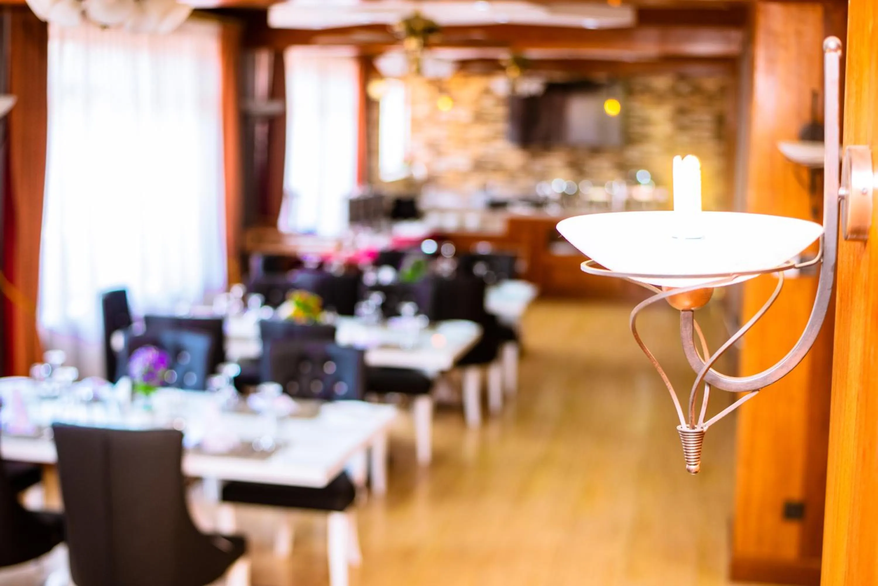 Restaurant/places to eat in LEYSHOF HOTEL