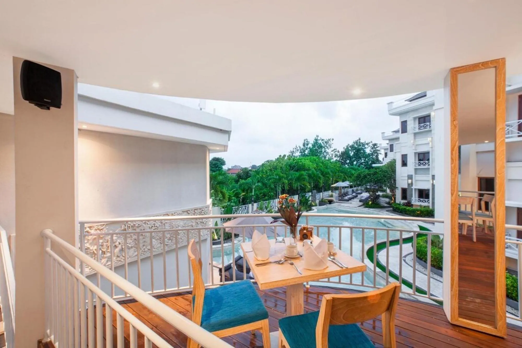 Restaurant/places to eat in Bali Karma Sajtra Hotel