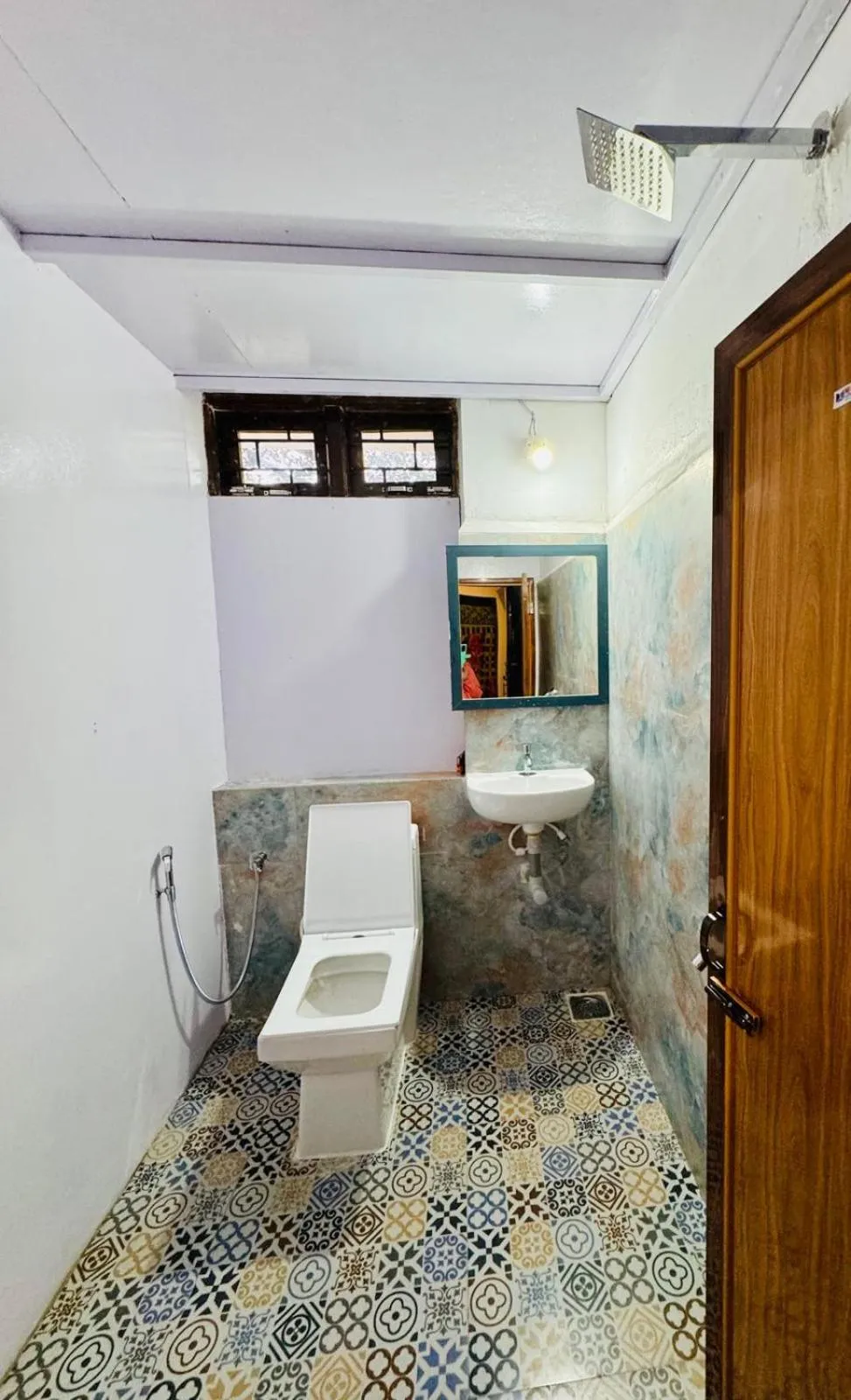 Toilet in Piccolo Dreams