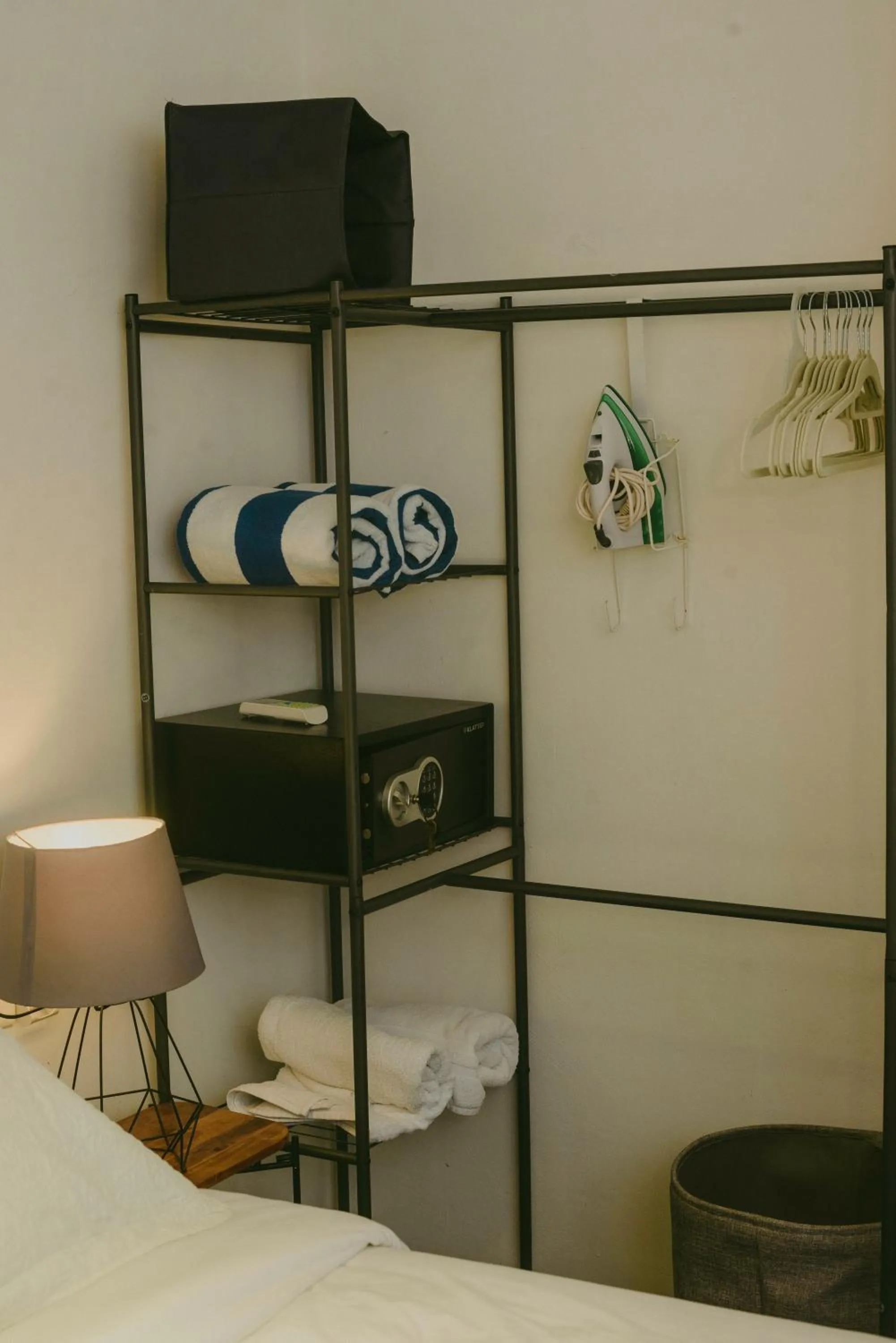 flat iron, Bed in HotelZone L17 Beach Access