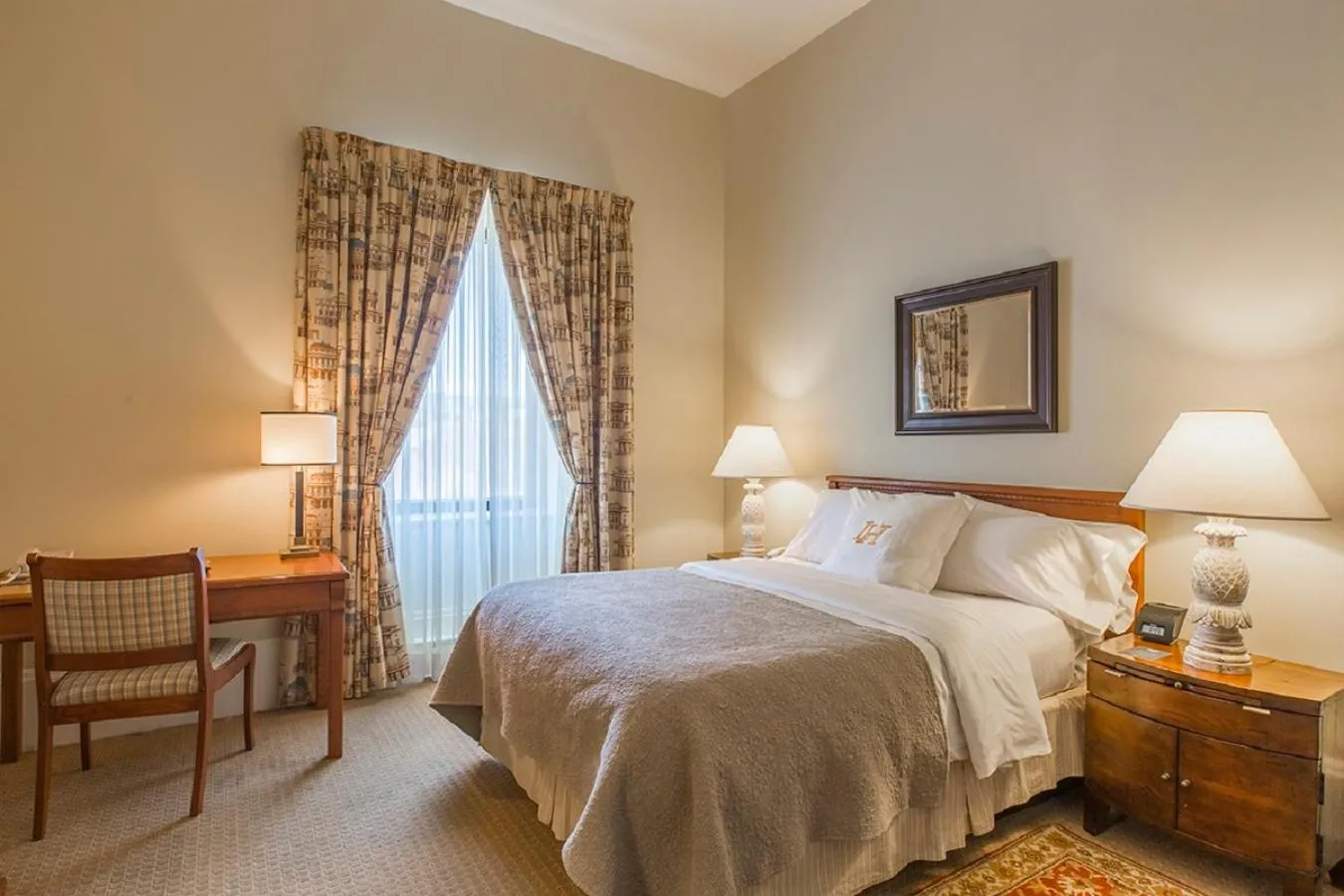 Bedroom, Bed in LHotel