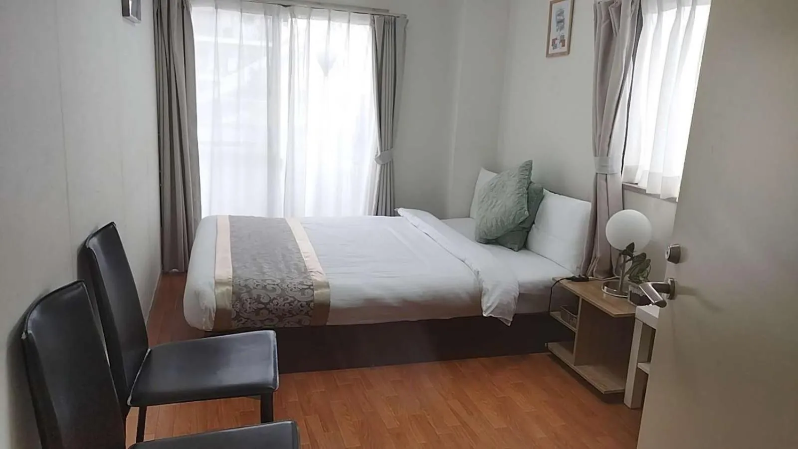 Bedroom, Bed in Uhome Ueno Hotel