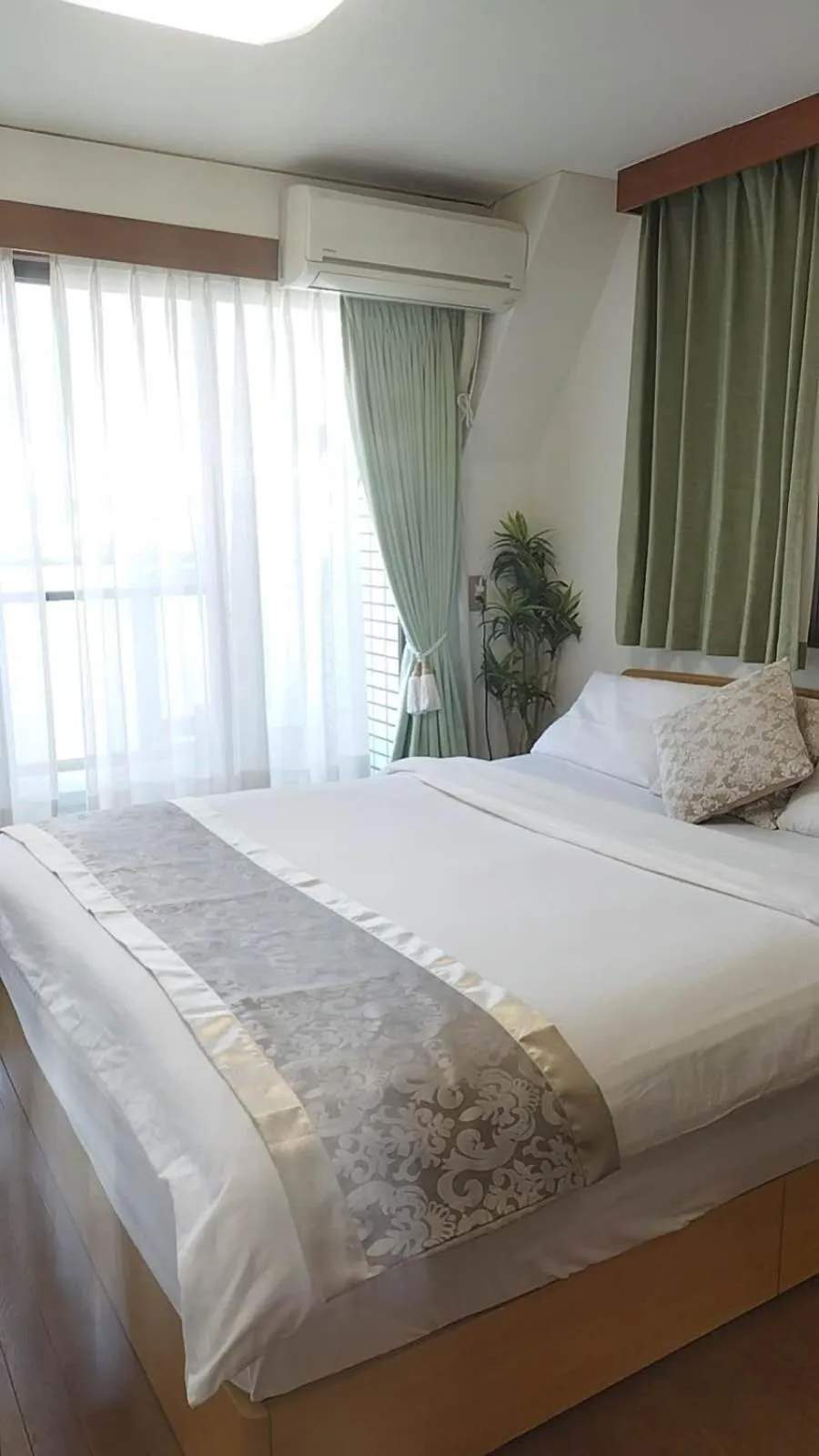 Bedroom, Bed in Uhome Ueno Hotel