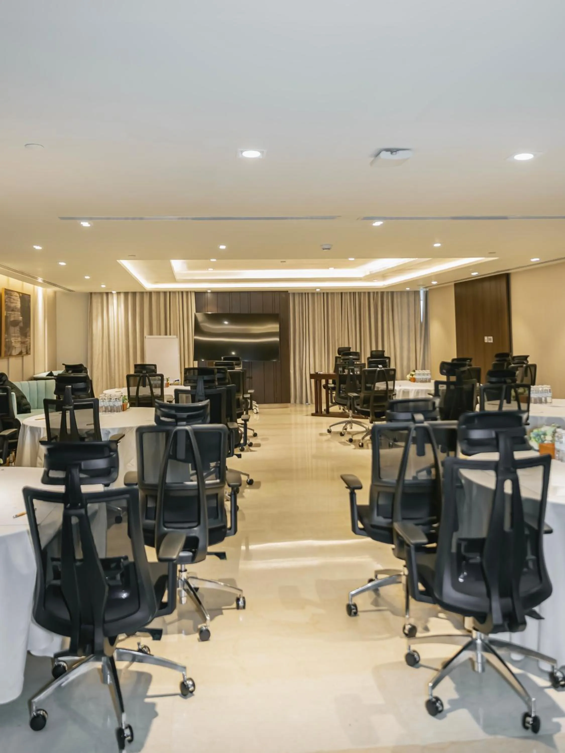 Meeting/conference room in Somerset Downtown Al Khobar