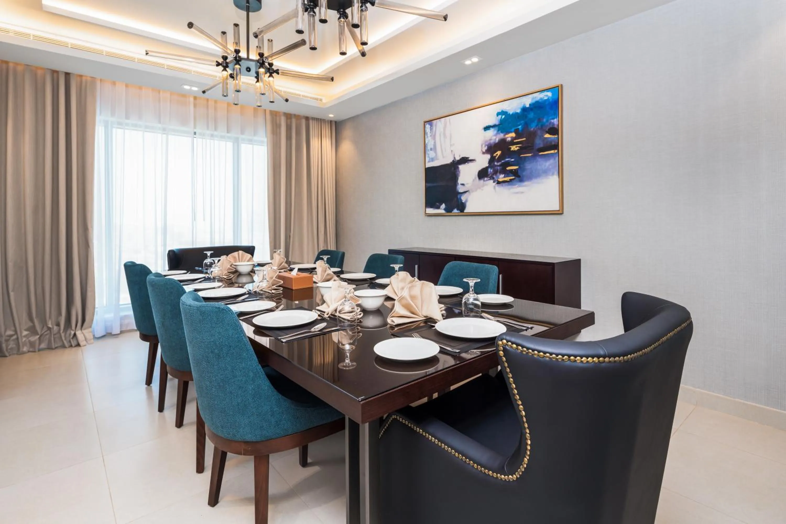 Dining area in Somerset Downtown Al Khobar