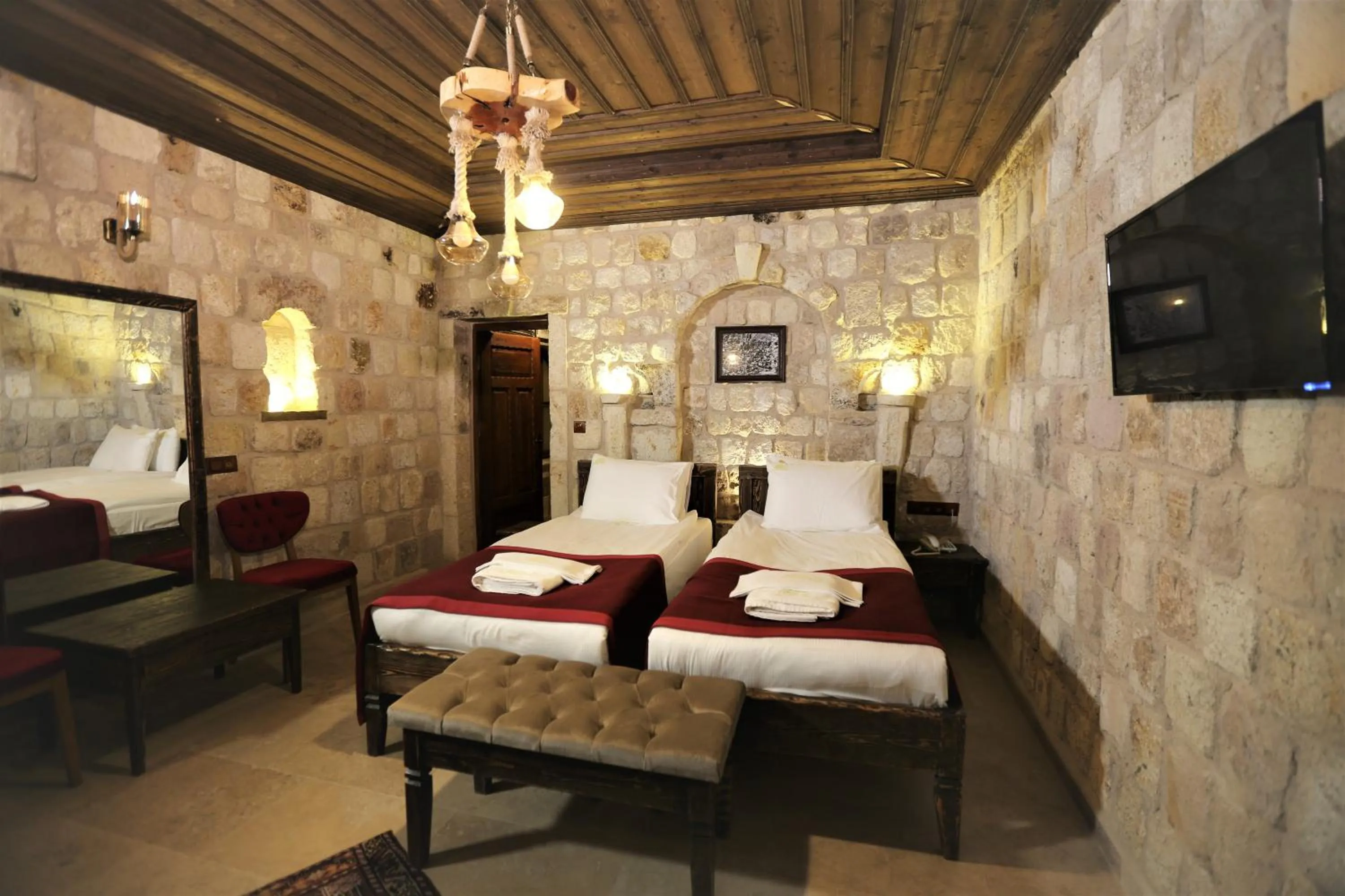 Photo of the whole room, Bed in Under Cave Cappadocia