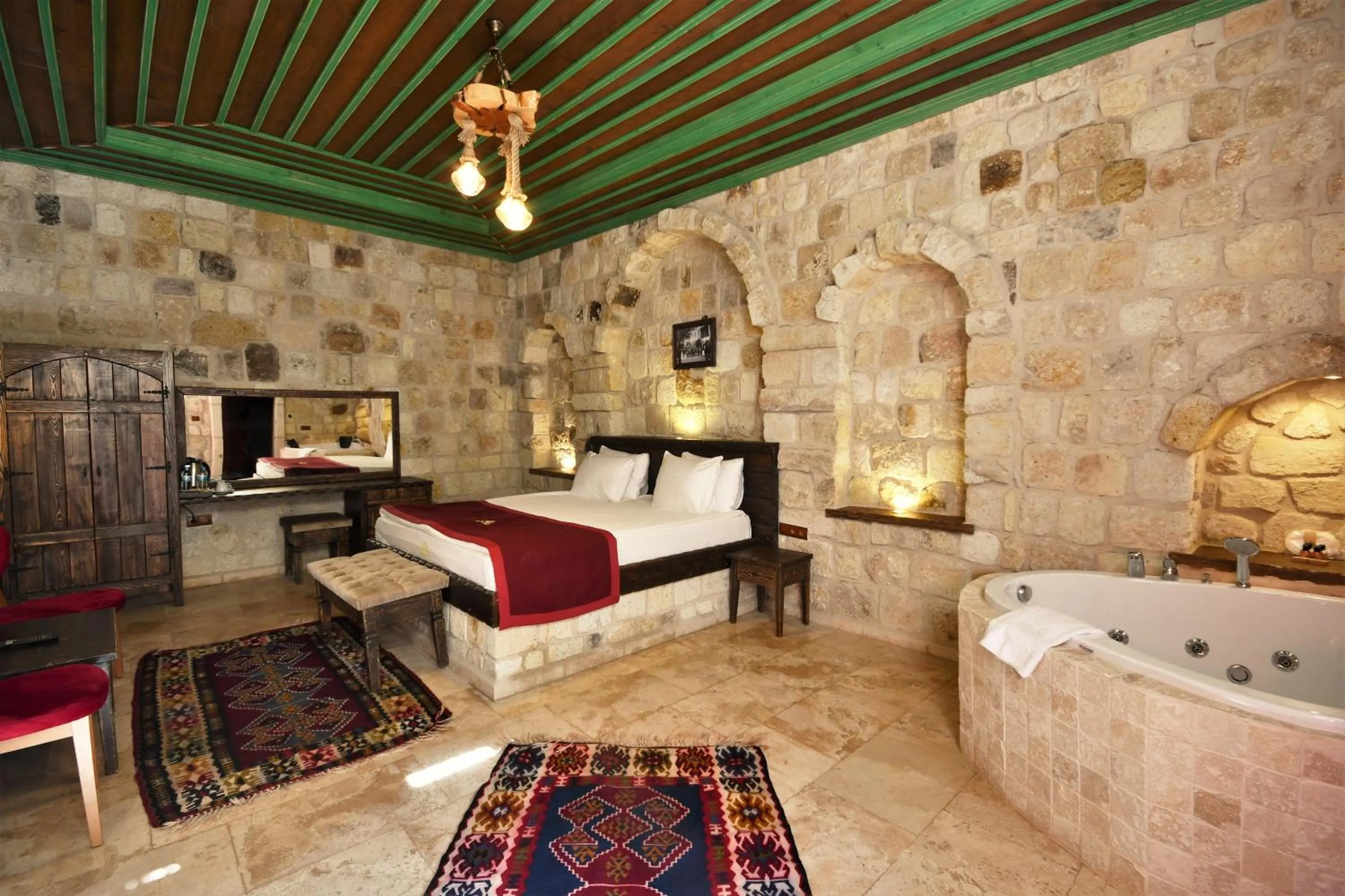 Photo of the whole room, Bed in Under Cave Cappadocia