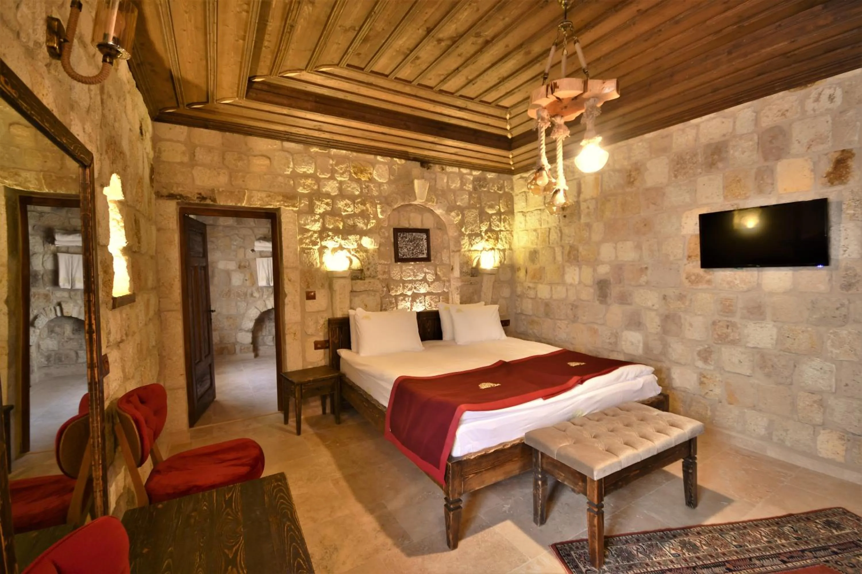 Photo of the whole room, Bed in Under Cave Cappadocia