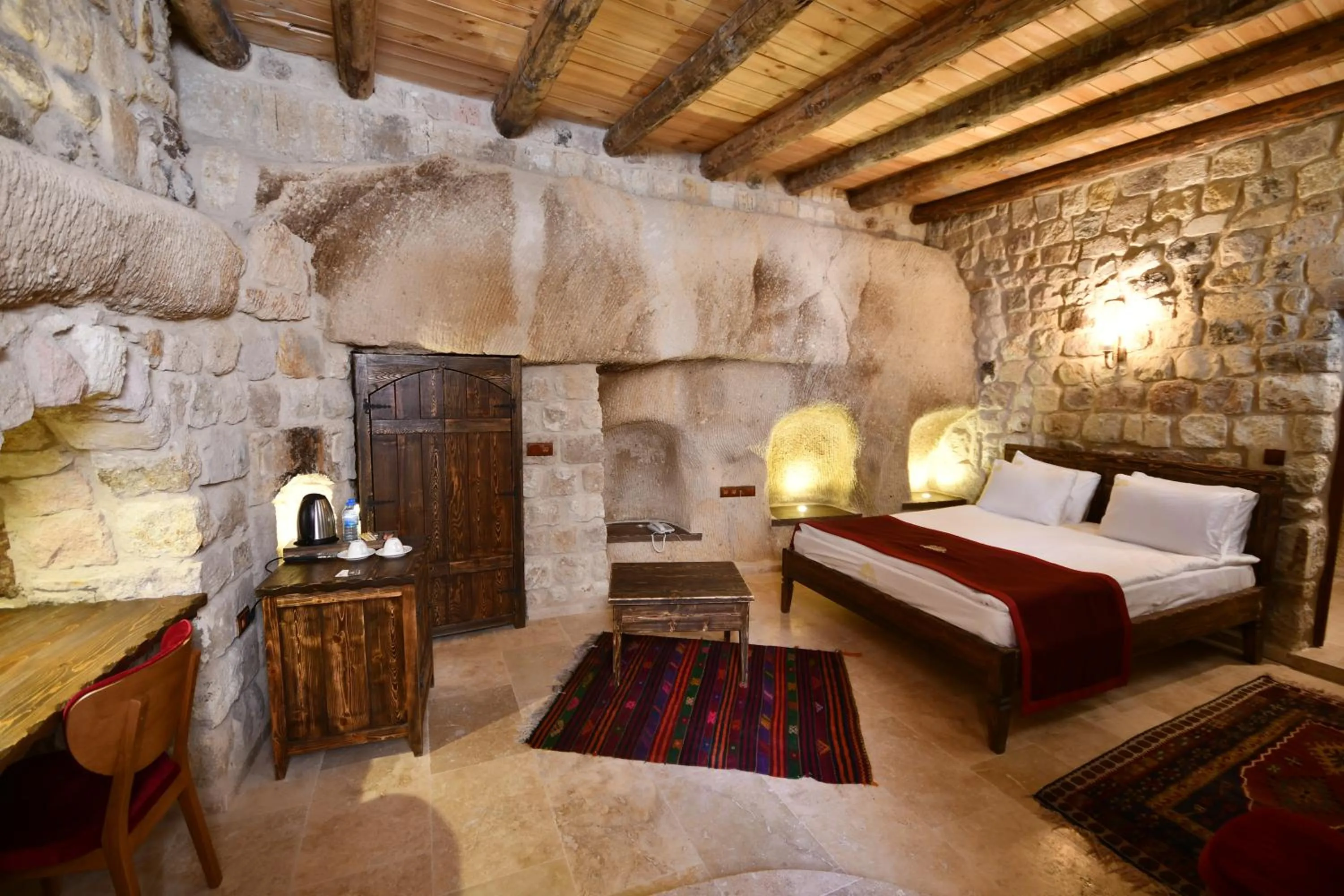 Photo of the whole room, Bed in Under Cave Cappadocia