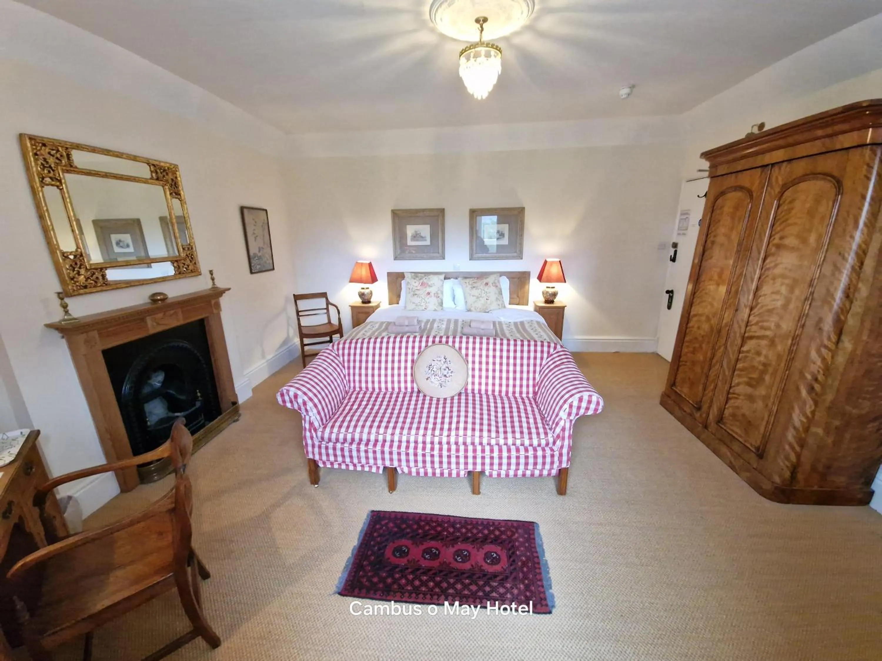 Bed in Cambus O' May Traditional Highland Hotel