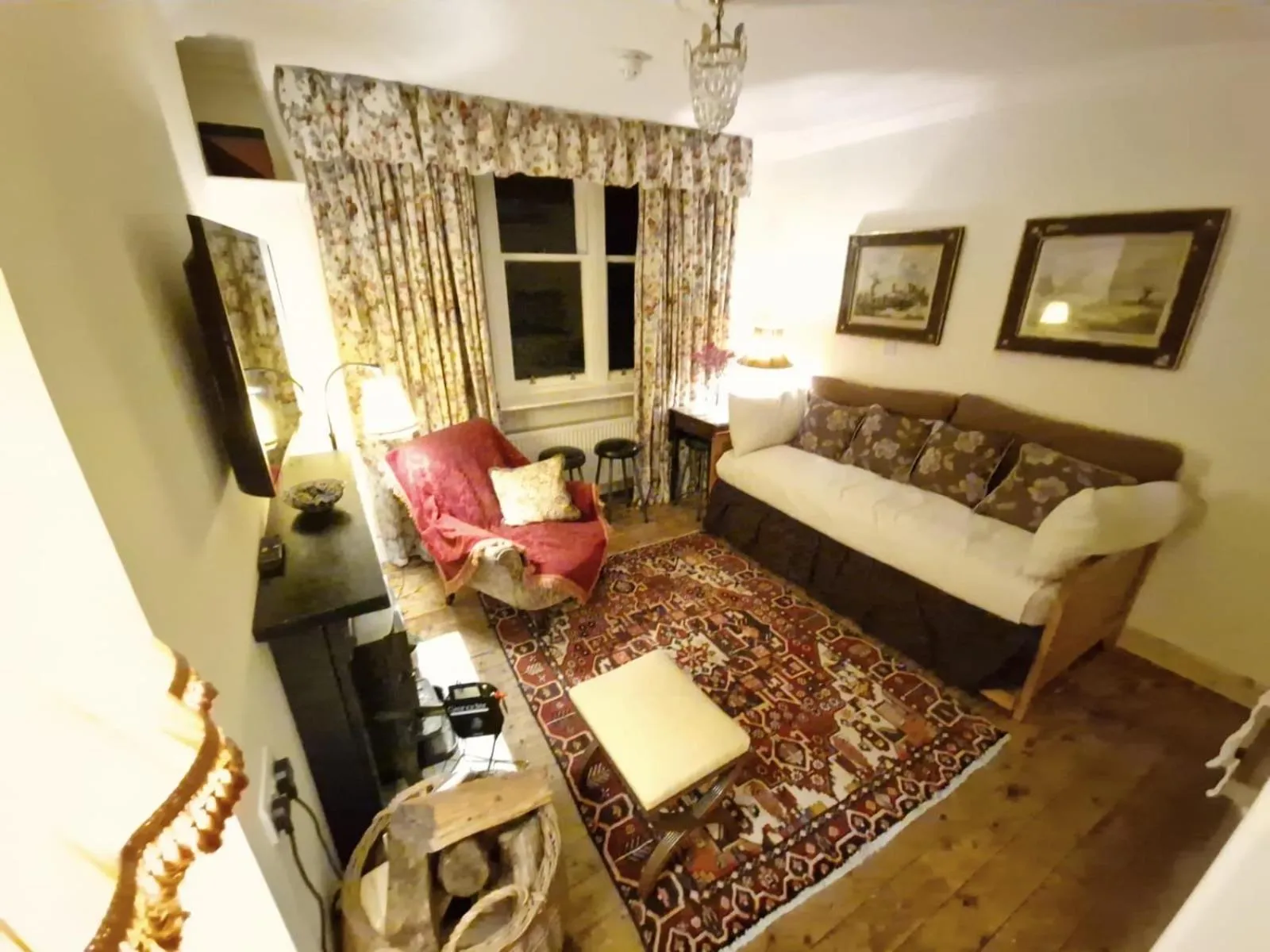 Cambus O' May Traditional Highland Hotel