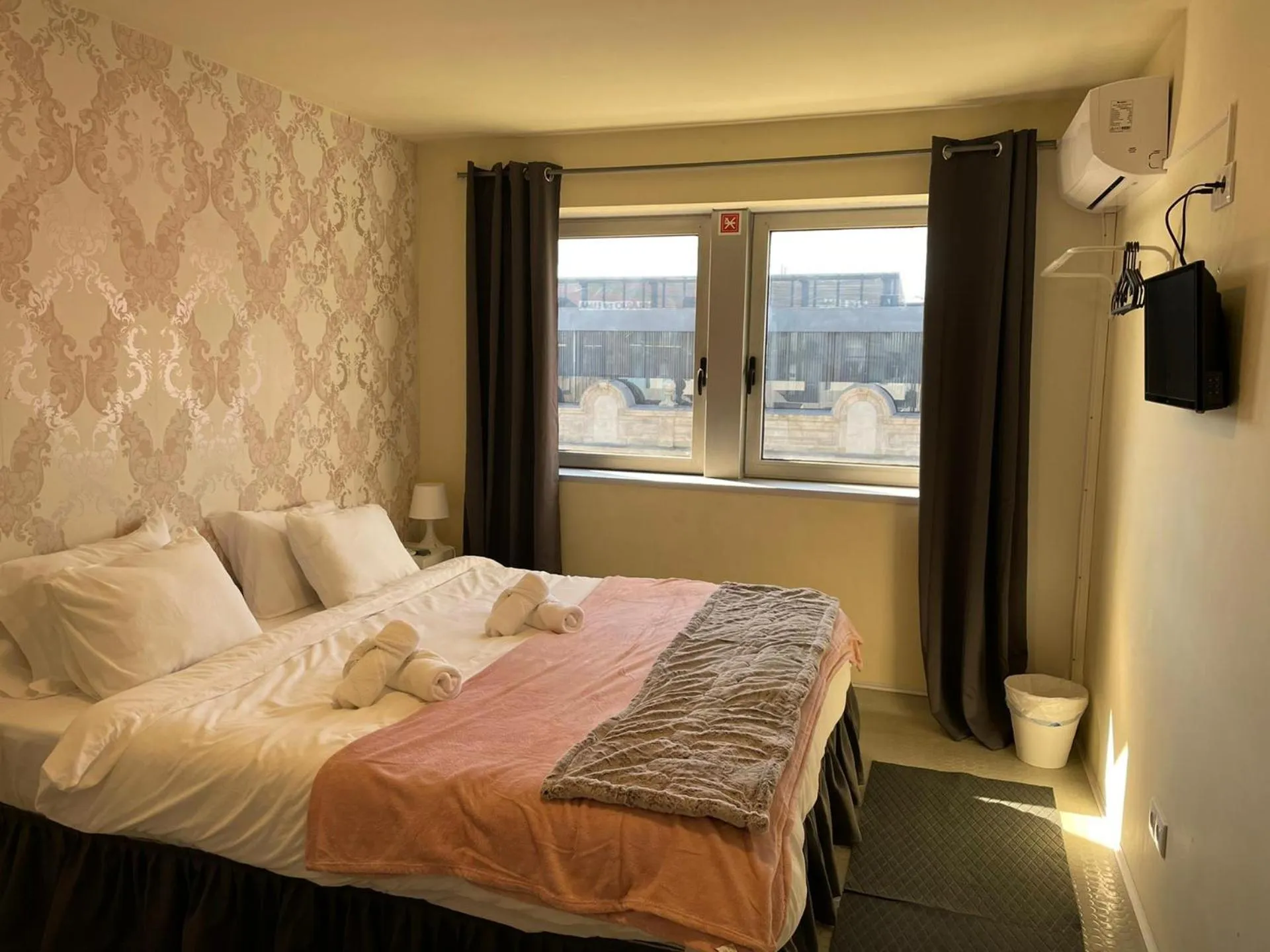 Bedroom, Bed in Liber Guest House