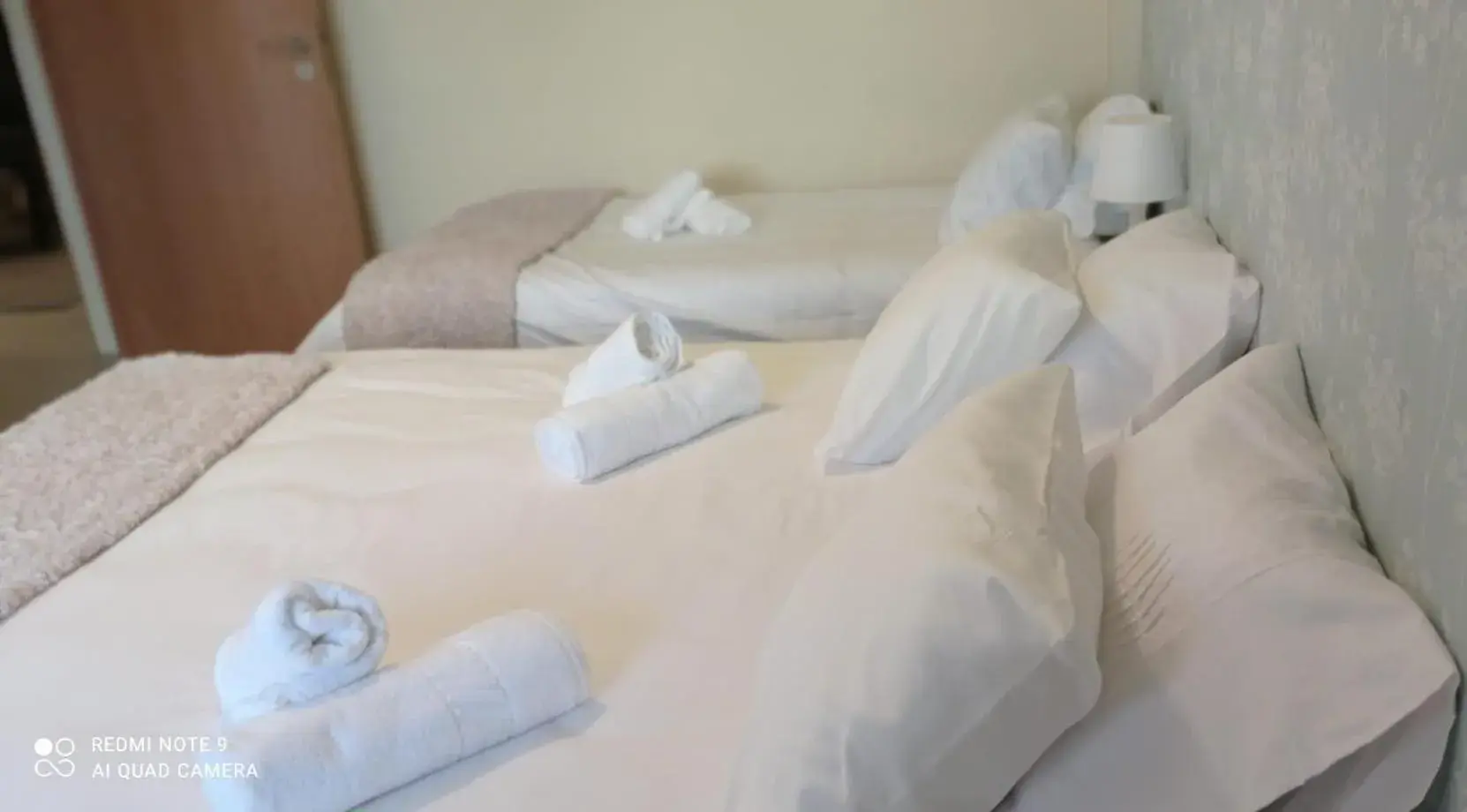 Economy Triple Room with Shared Bathroom in Liber Guest House Economy Triple Room with Shared Bathroom in Liber Guest House