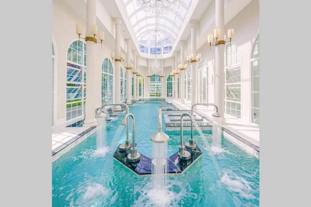 Grand florida Seaview-1BR-Step to jomtien beach