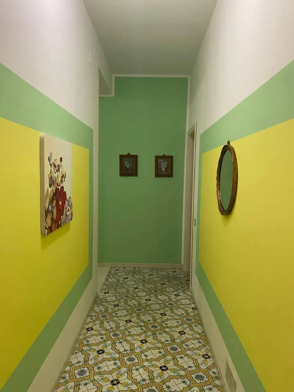 Decorative detail in BLUE SEA