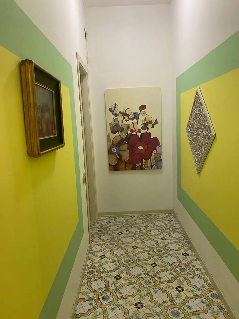 Decorative detail in BLUE SEA